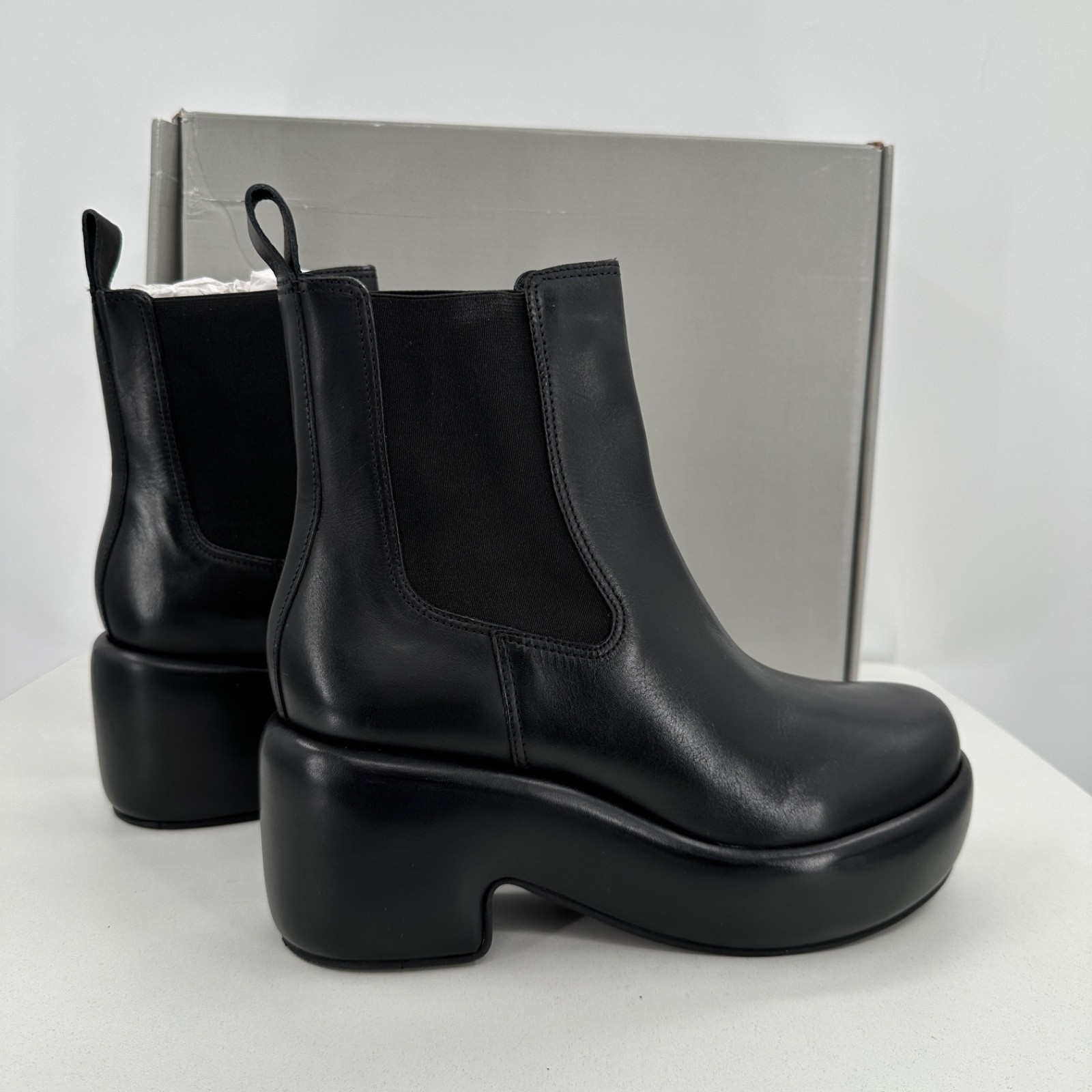Everlane The Puffa Boot in Black size 10 Chelsea Ankle 3.25″ Chunky Platform