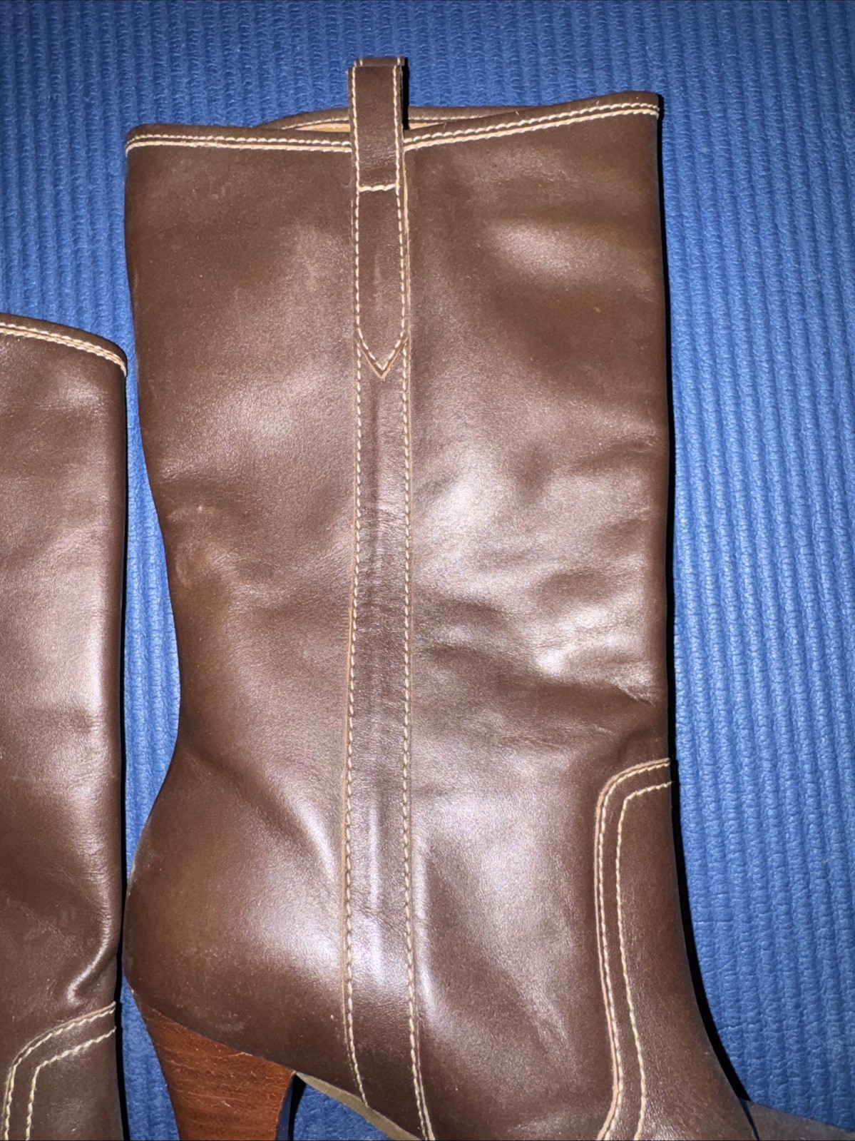 Leather Boots Size USA 6M, European 36, English 4, Mexico 3.5 American Eagle