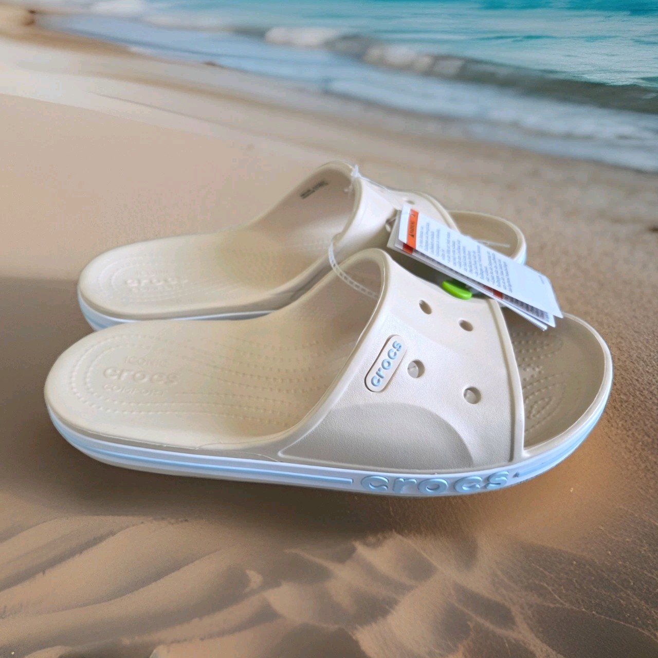 NWT M6 W8 Crocs Bayaband Creme Beige Flip Flops Sandals Men & Womens Beach Shoes