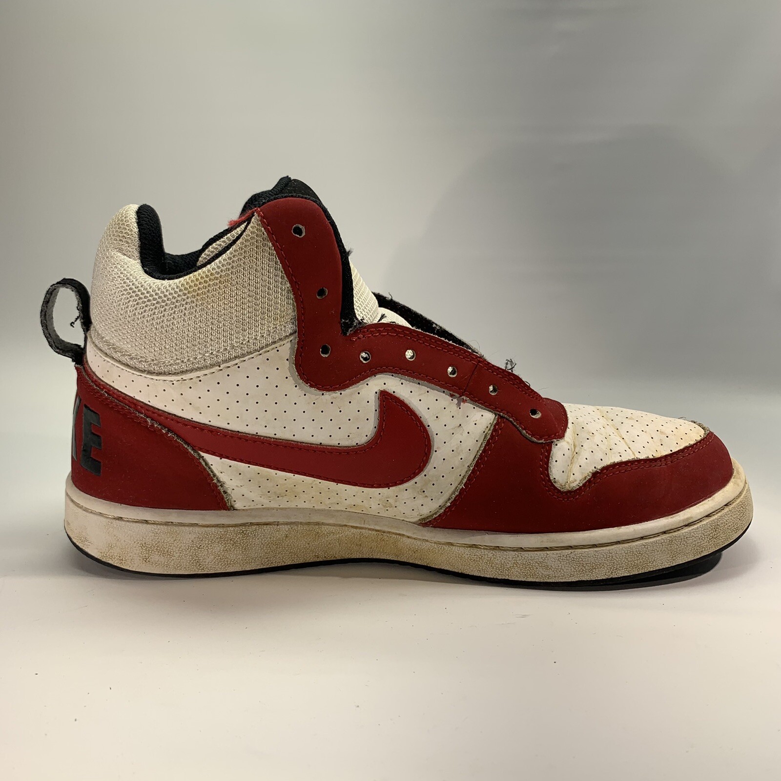 Nike Court Borough white red black Chicago mens 7.5 womens 9 Basketball Shoes