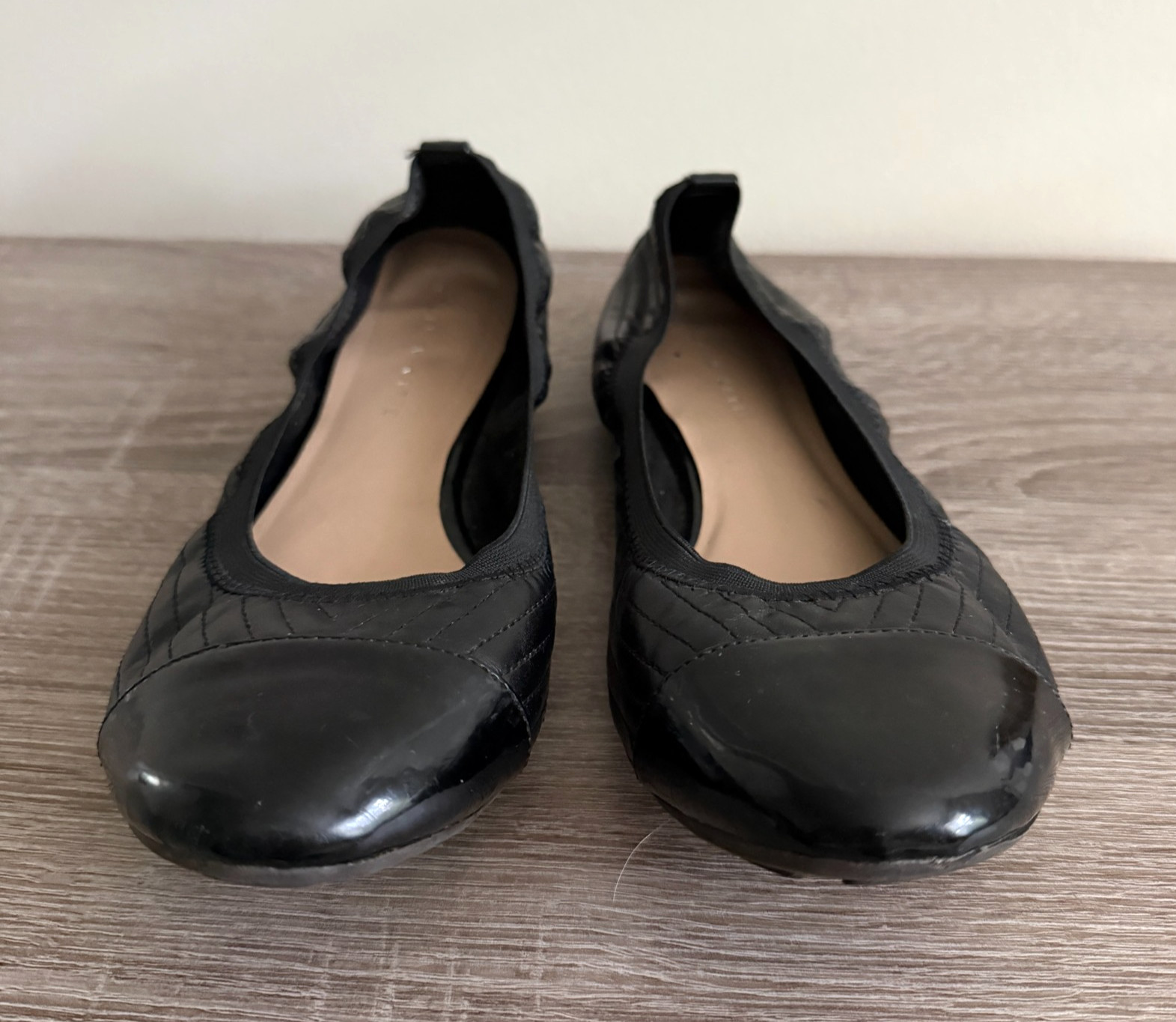 Kelly & Katie – Women’s Black Cap Toe Ballet Flats – US 11