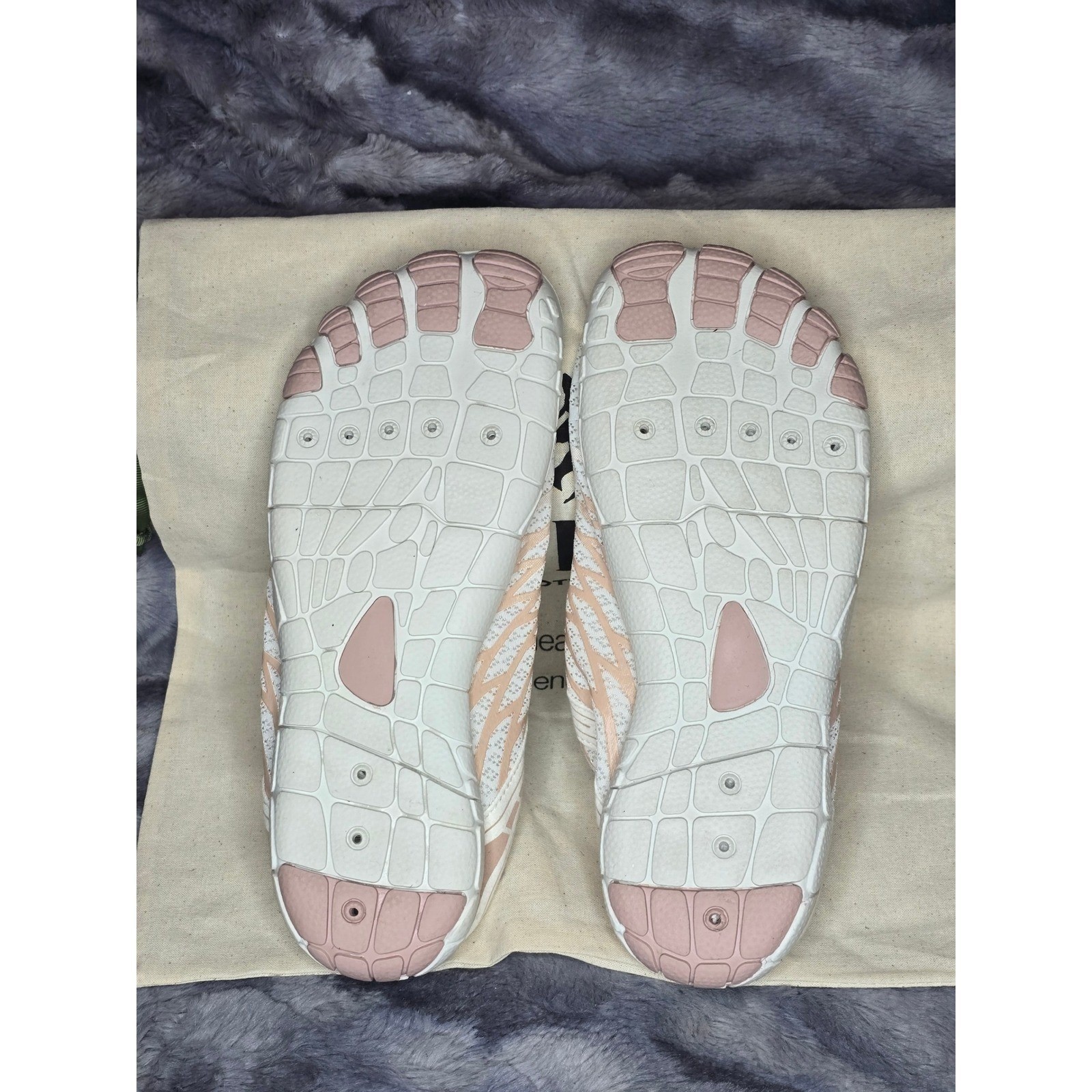 NWT Hike Footwear Lorax Pro Barefoot shoes White/Pink Unisex EU 42 US 11 wmns