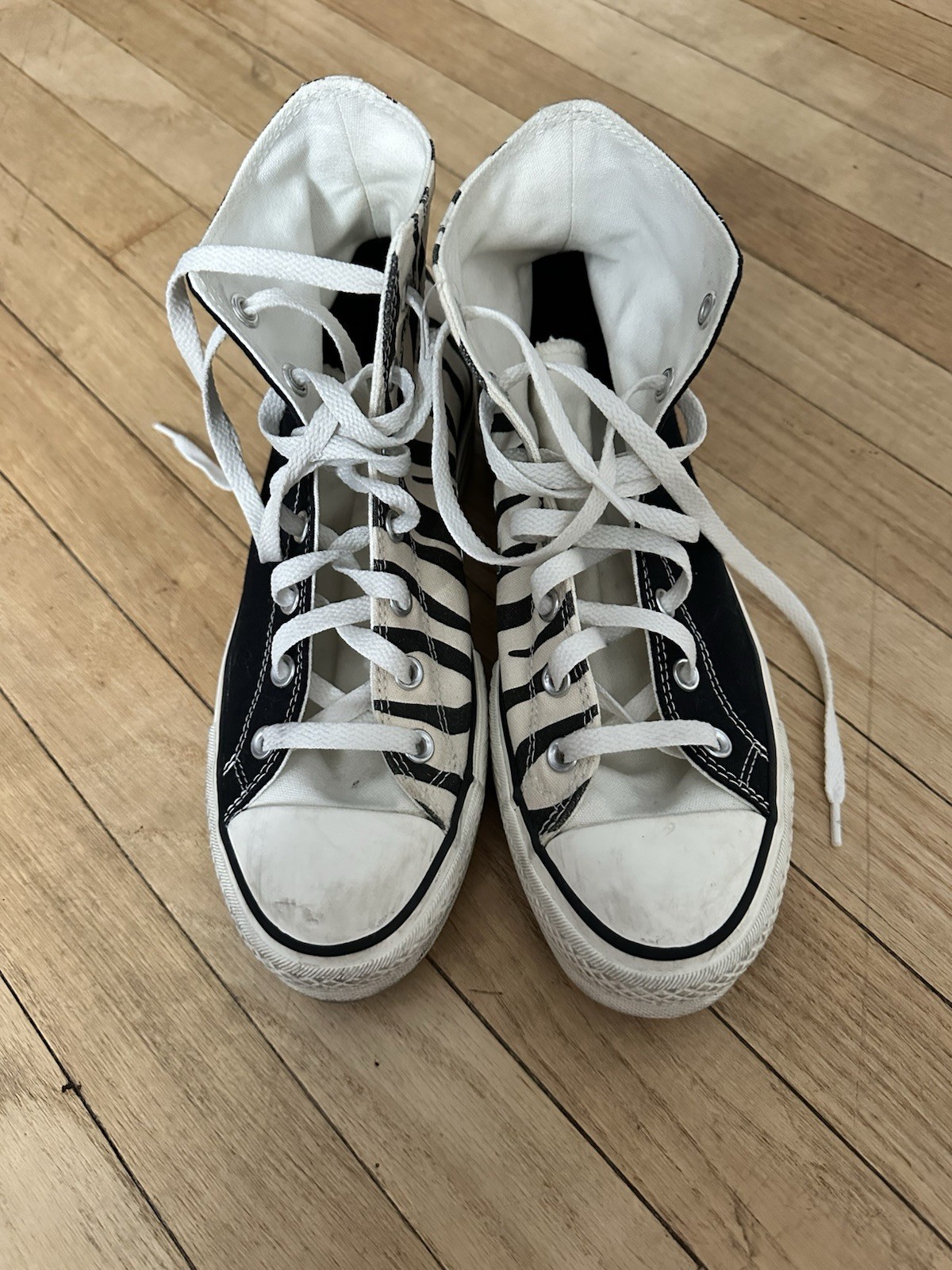 Size 9.5 W / 7.5 M – Converse Chuck Taylor All Star 70s Black/White Zebra Print