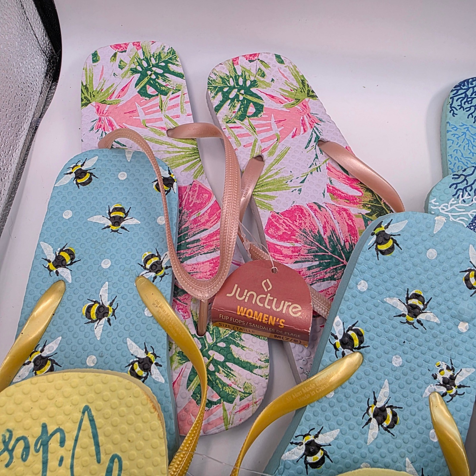 Lot of 10 Juncture Womens Flip Flops Sandals Summer Prints Bee Starfish NWT