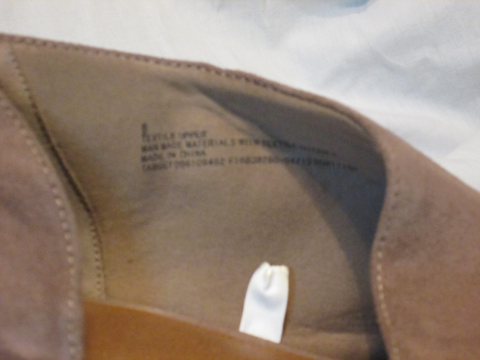 Universal Tread Faux Camel Suede Ankle Boot Open Side Flat Sz 6