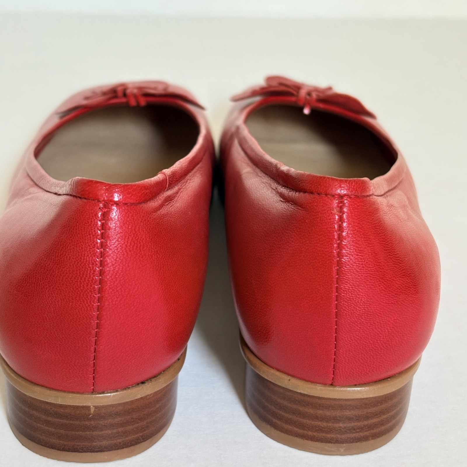VTG Etienne Aigner Red Leather Ballet Flats 6.5 Rosette Classic The Gardener EUC