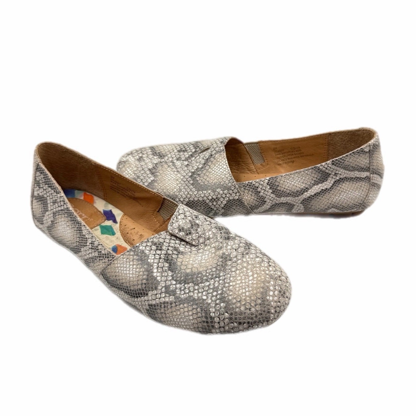 Born Sz 9 Sebra Gray Snake Reptile Casual Workwear Slip On Comfort Office Flats