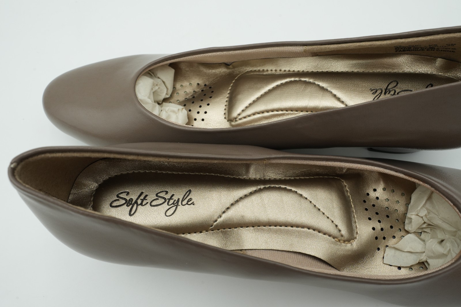 Soft Style Angel II Pumps Putty Smooth Women’s 8.5 narrow NIB