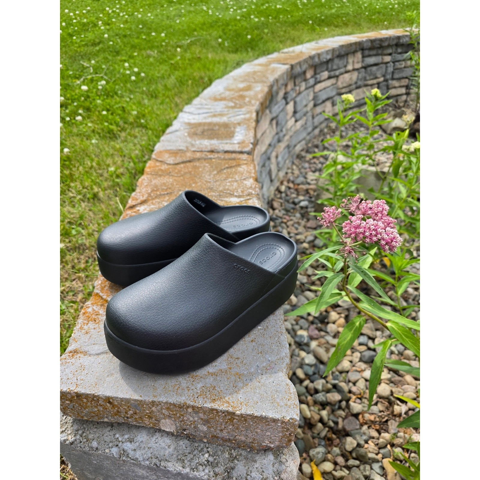 Dylan Black Platform Crocs Womens 8 Chunky Workwear Neutral Slip On