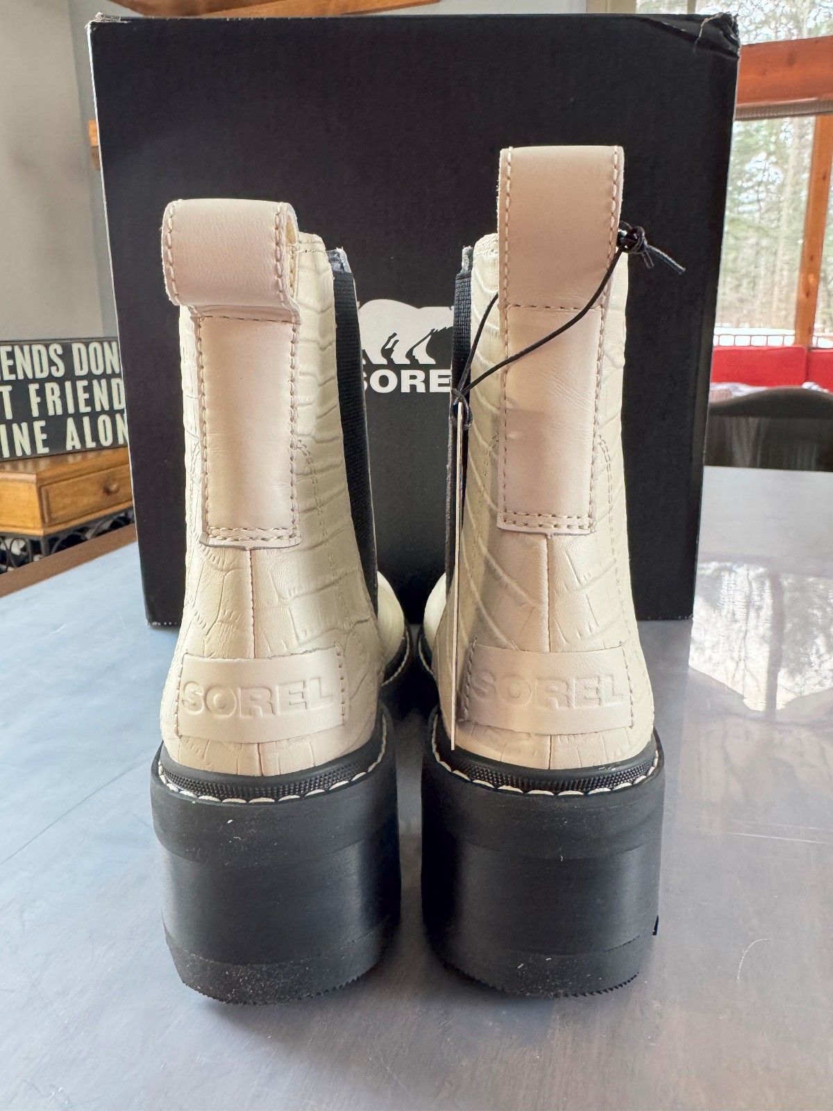 Sorel Joan Now Chelsea Boots Women’s (Size 8) Waterproof Chalk / Black