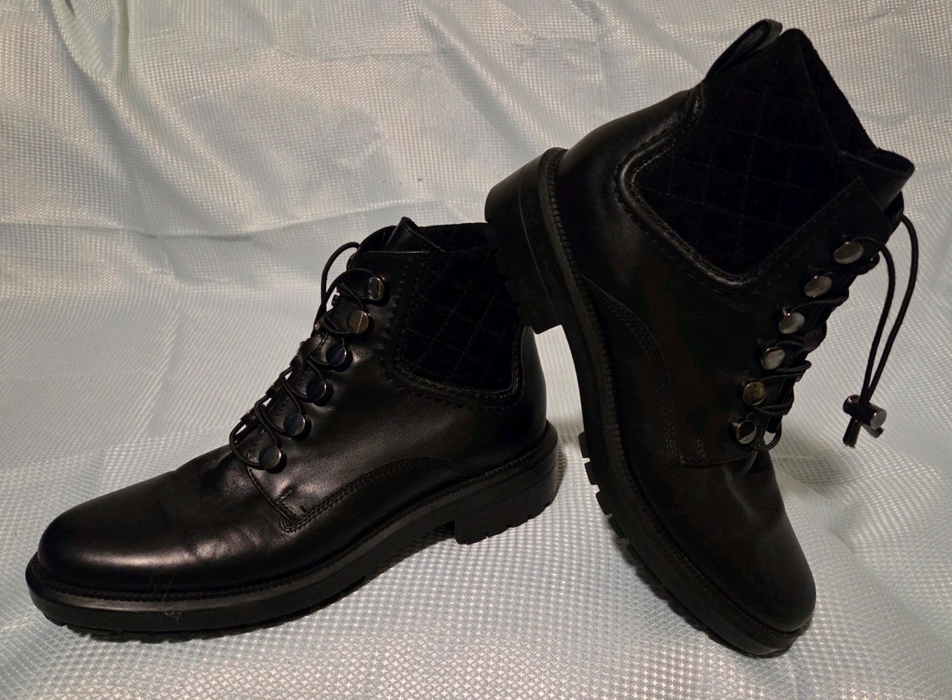 Aquatalia Linda Ankle Boots Womens Sz 9 Black Quilted Leather Made in Italy $400