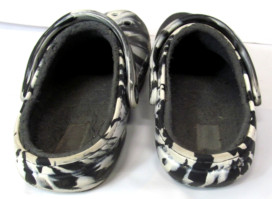 Crocs Baya Lined Clogs Black/Creme Faux Fur Fuzzy Size Women’s 7 Men’s 5