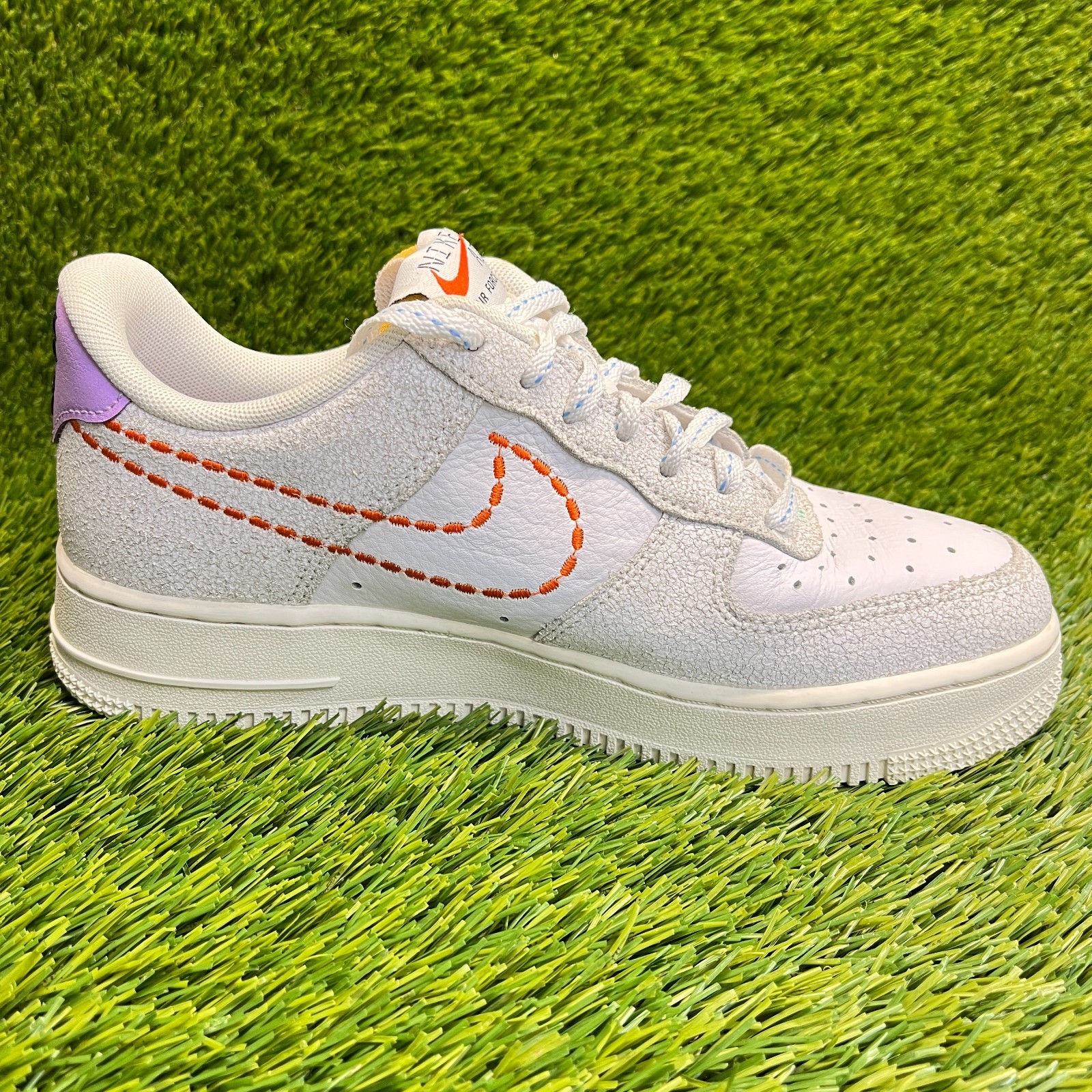 Nike Air Force 1 Low ’07 SE Womens Size 7.5 White Sail Athletic Shoes Sneakers