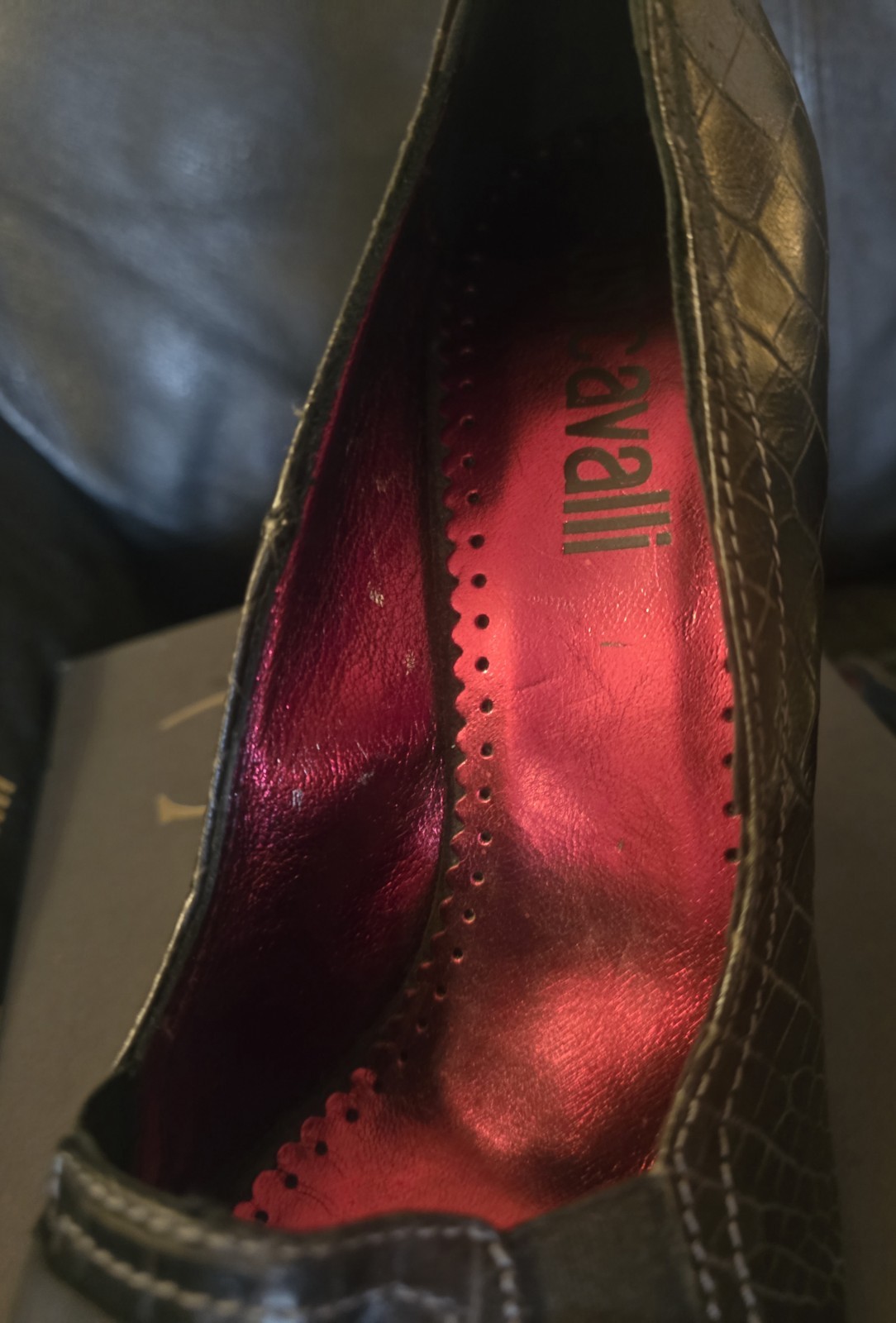 Roberto Cavalli «Just Cavalli» Black Croc Embossed Leather Pumps w/Suede Toe 39