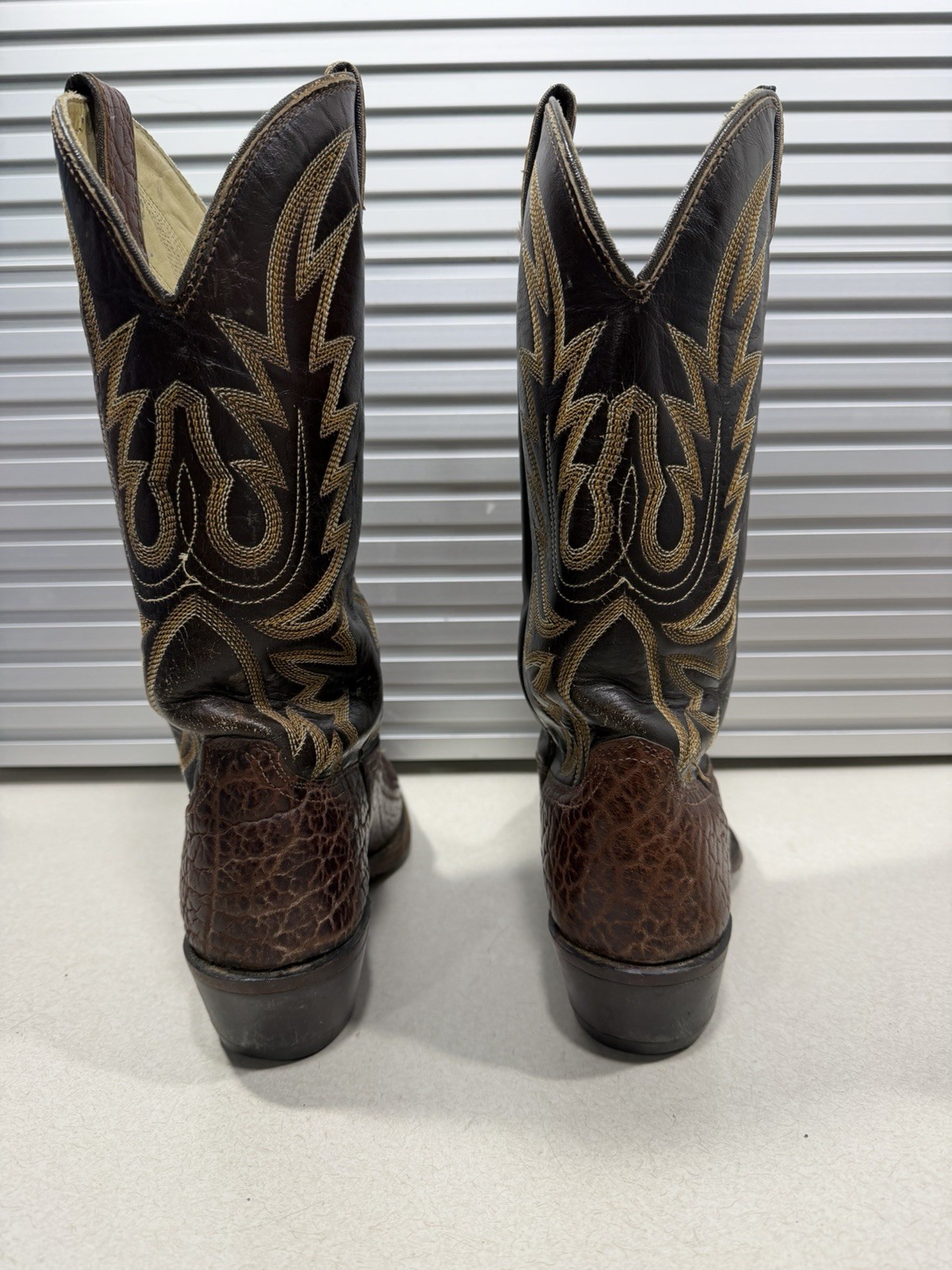 Vintage Wrangler leather boots. Made in USA. 8 Women’s Cowboy Western Boot-Brown