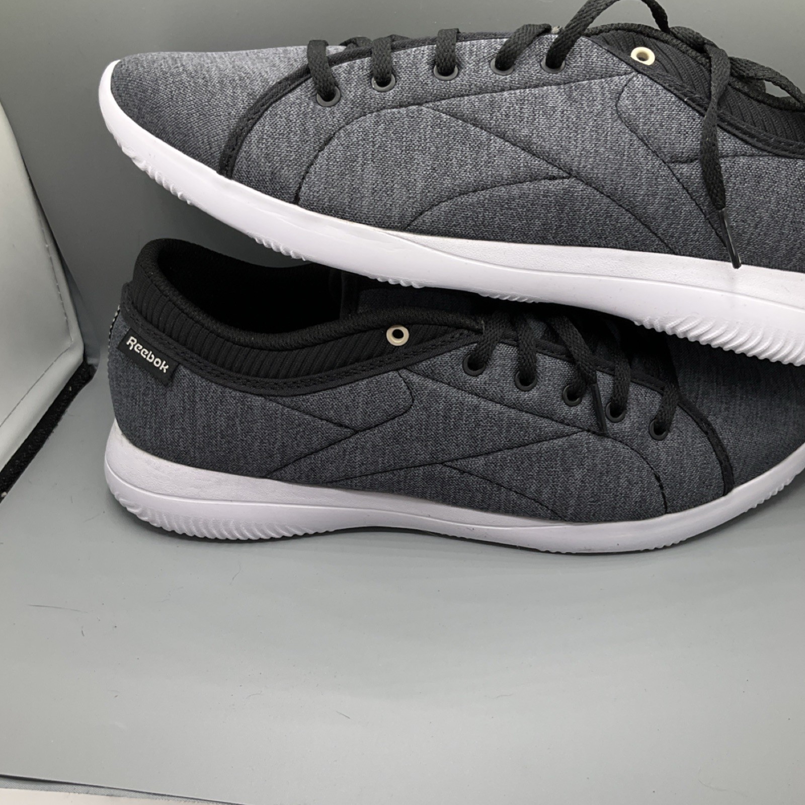 Reebok Runaround Lace Up Low Top Sneakers Black Stucco White FV5083