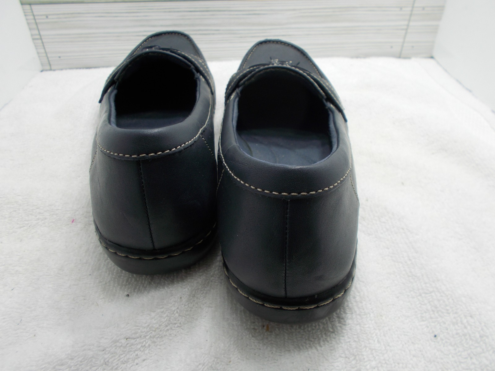 Clarks Ashland Bubble Women’s 9 Leather Slip On Shoes