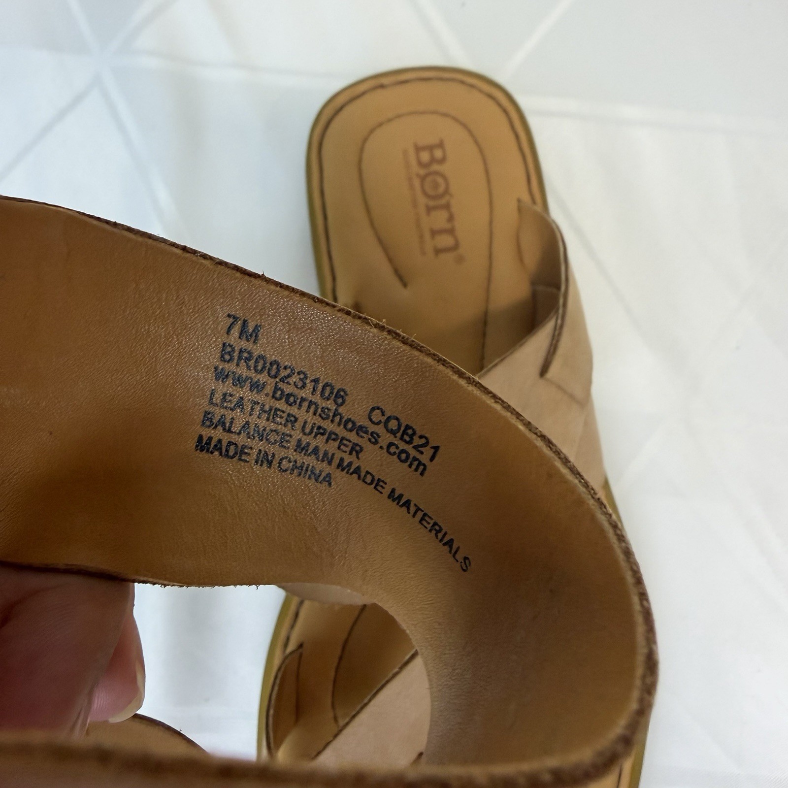 Born Women’s Veda Toe-Loop Strappy Tan Full Grain Leather Sandals Shoes Size 7M