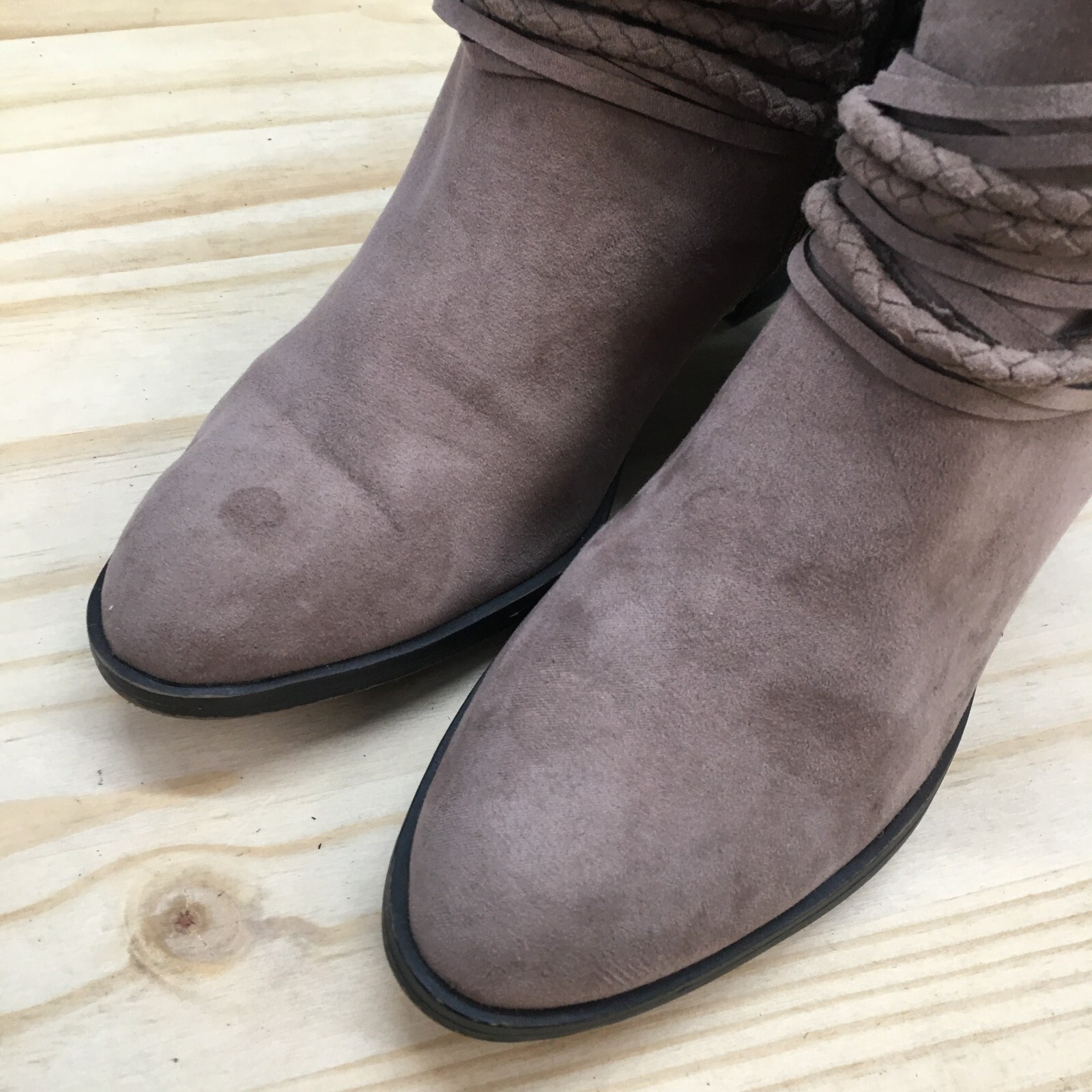 Bamboo Boots Womens 8.5 Avenge Ankle Booties Beige Faux Leather Cone Heels Zip