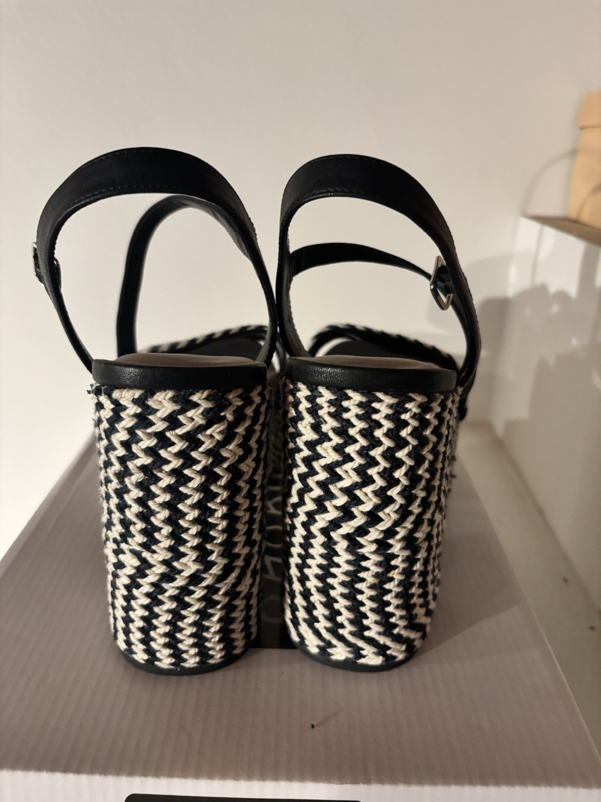 Bamboo Women’s Size 10 Black White Chevron Platform Open Toe Ankle Strap Heel