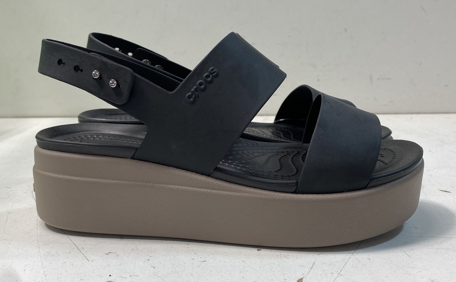 Crocs Brooklyn Low Wedge Black Mushroom Women’s Platform Sandals Size 8