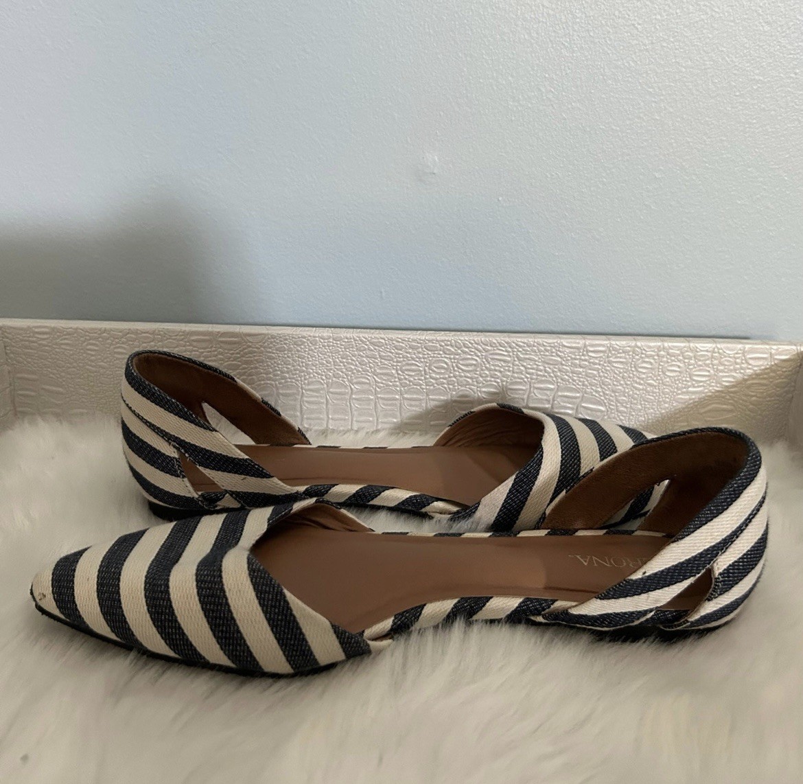 Womens Merona Blue and cream striped Flats Size 8