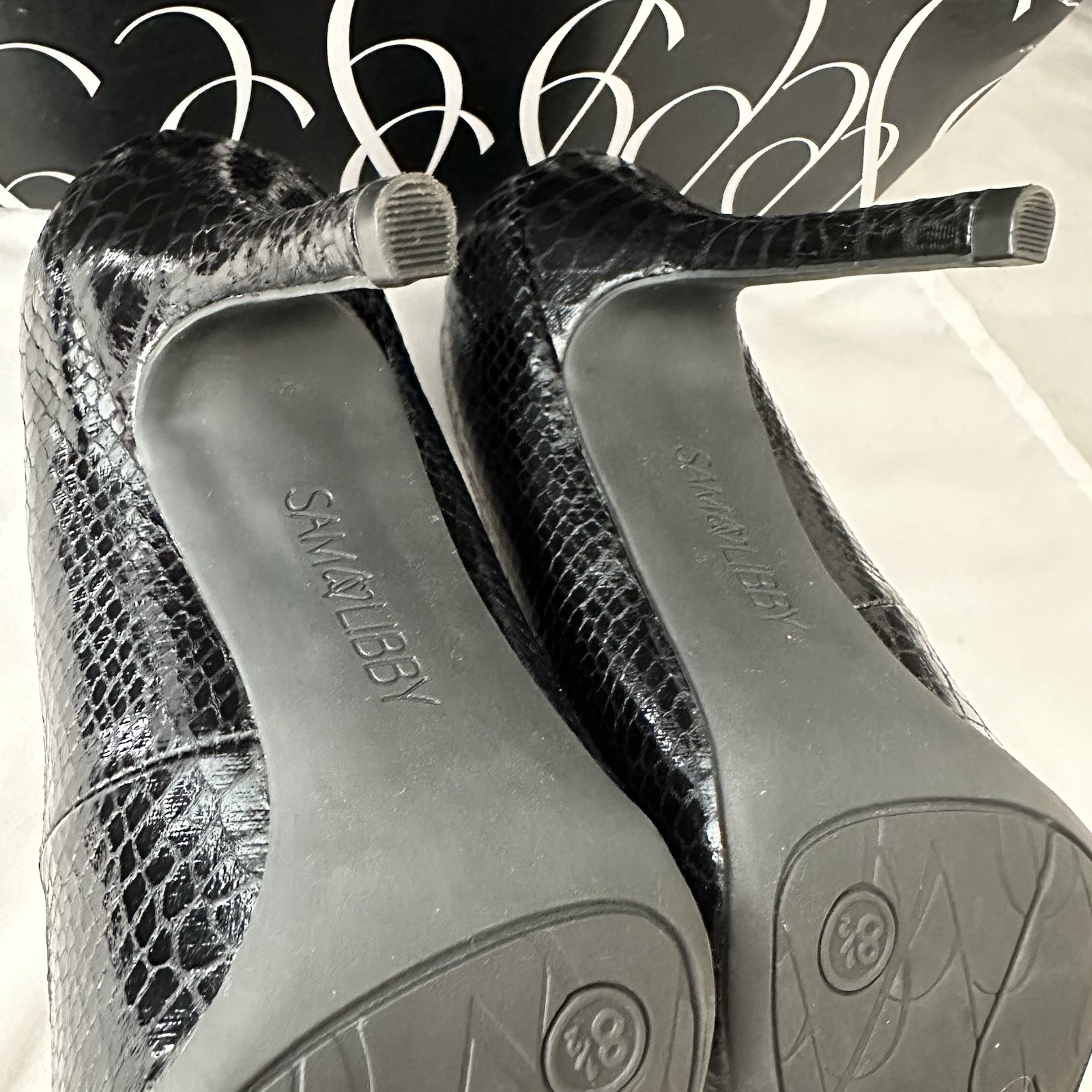 Sam & Libby Dominique Pointy Toe Stiletto Size 8.5 Black Faux Snakeskin 4″ Heel