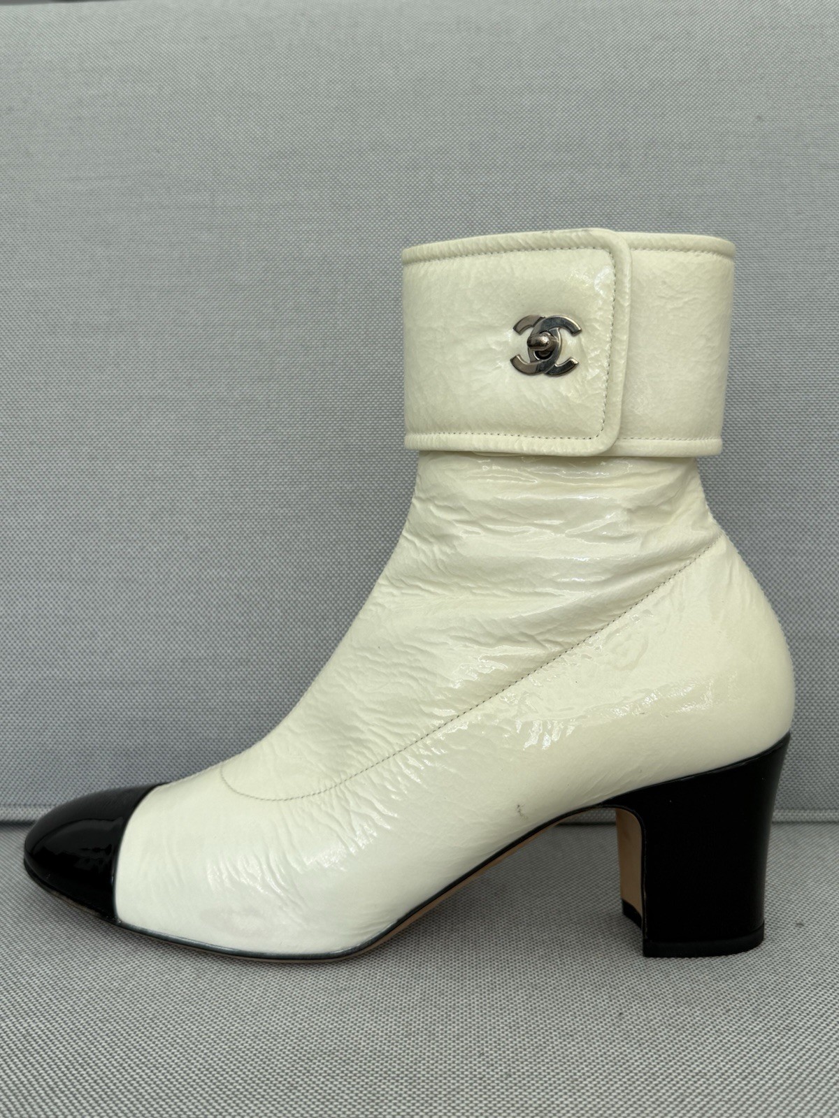 Chanel Crumpled White Patent Calfskin CC Turnlock Ankle Boots 38
