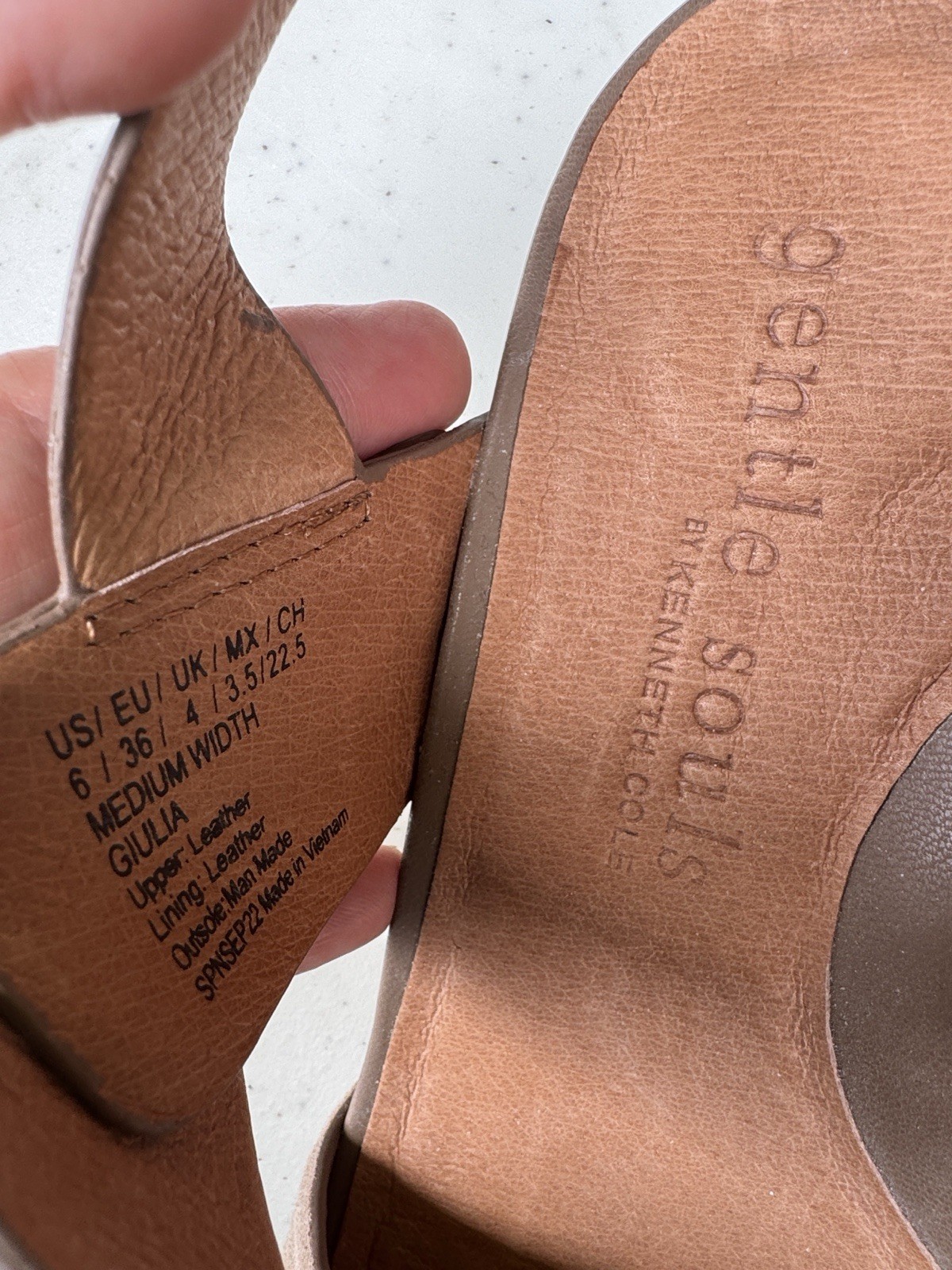 Gentle Souls Taupe Leather Strappy Sandals Ankle Strap Buckle US 6 Medium