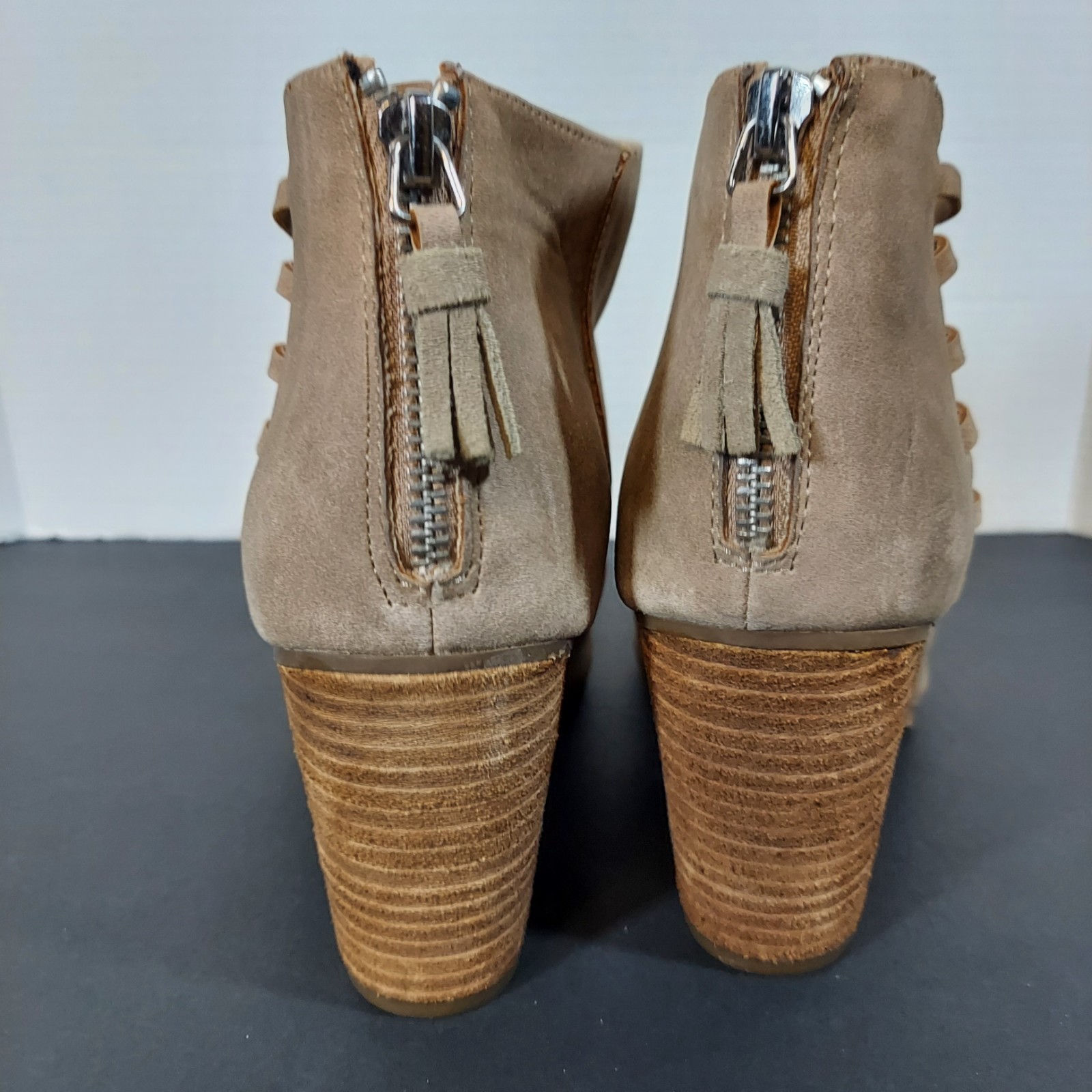 Sugar Violla Women’s Shoes Size 10 Boots Peekaboo Toe 3.25 Heel Tan Faux Suede