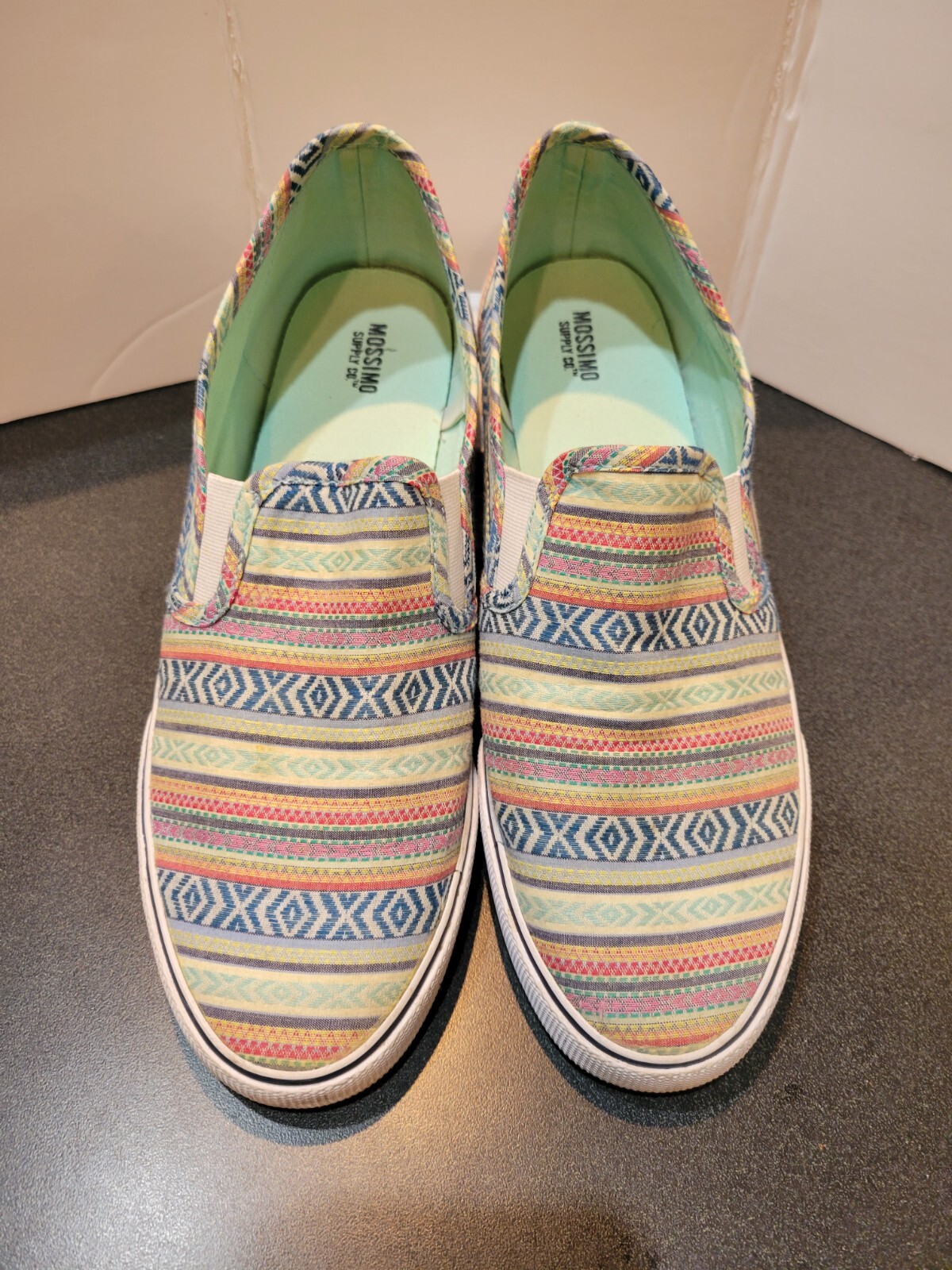 Mossimo Supply Co Aztec Slip On Ladies Size 10 Comfort Beach Summer Preppy