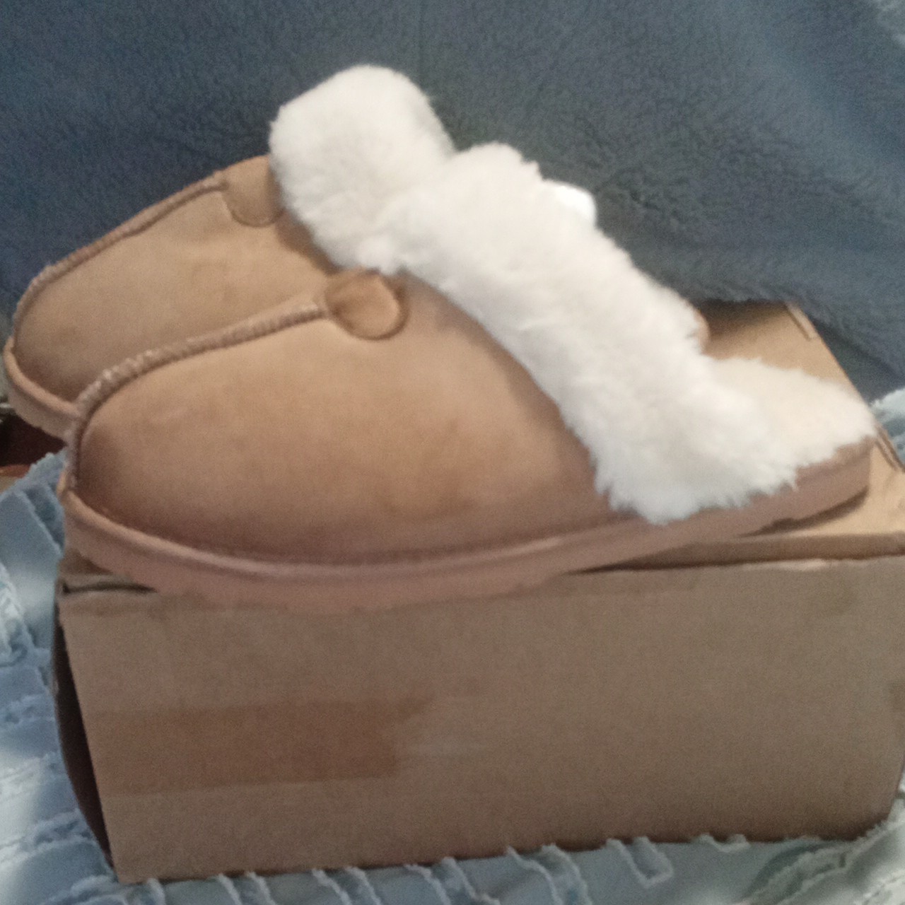 DREAM PAIRS Women’s Brown Faux Suede Faux Fur Lined Slip-On Mule Slippers 11