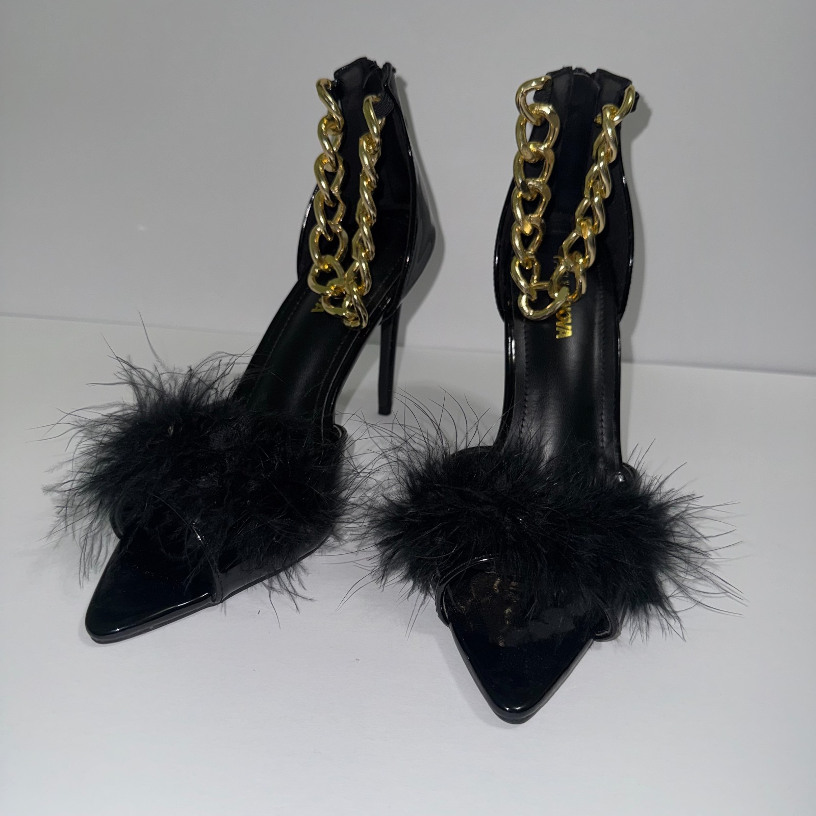 Fashion Nova Chain Feather High Heels Women’s Size 8