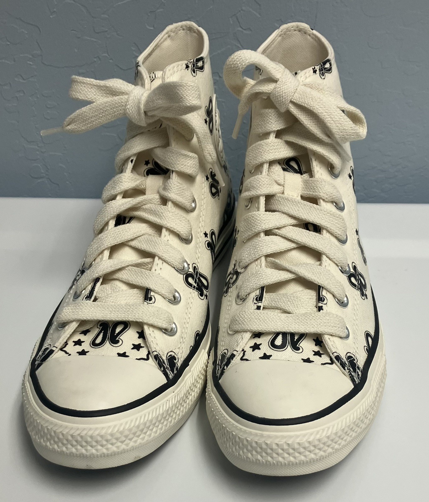 Converse All Star Black and White Customized High Tops Men’s 9 Chunky Laces New!