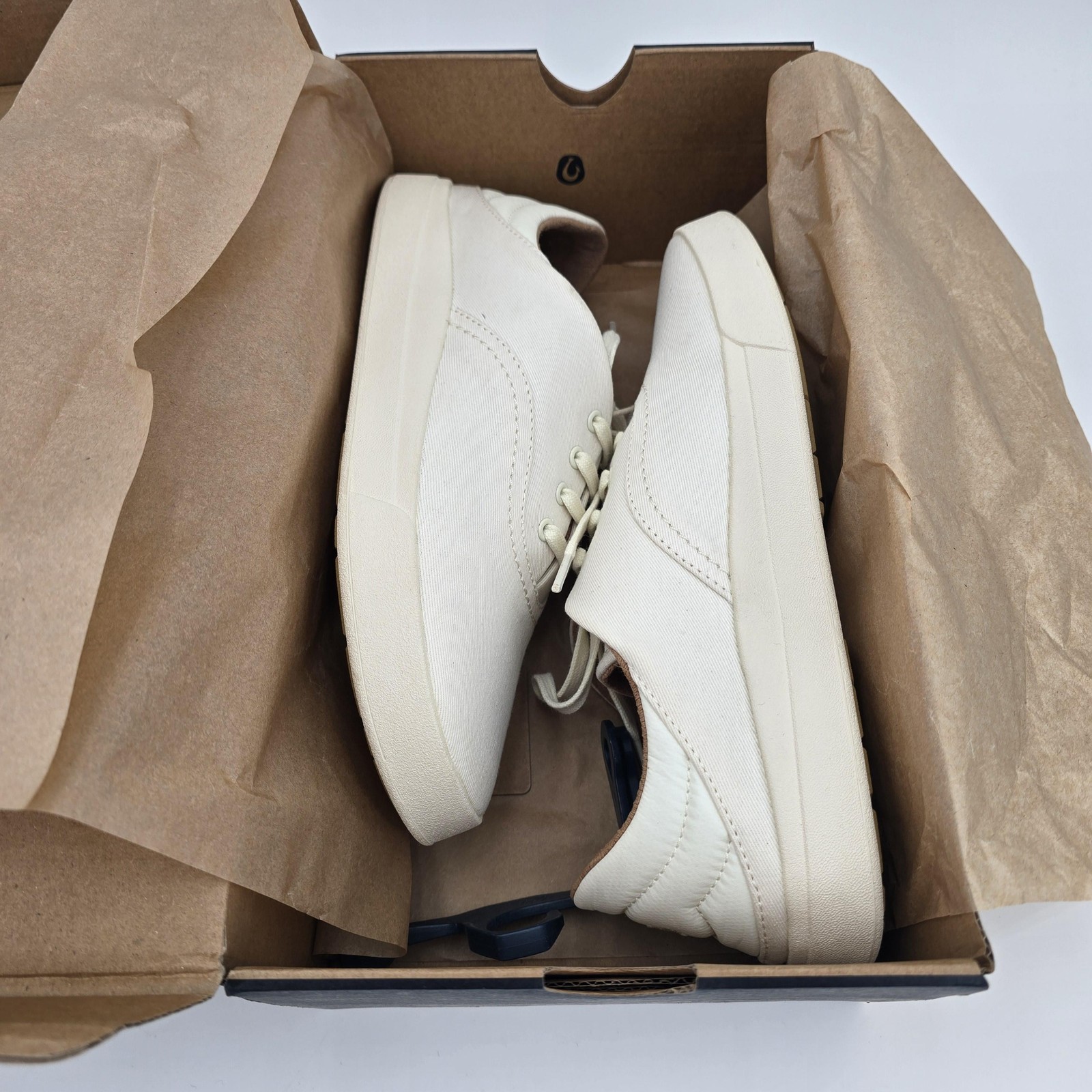 OluKai Kohu Shoes Womens 8 Off White Canvas Walking Casual Sneakers 20516-1818