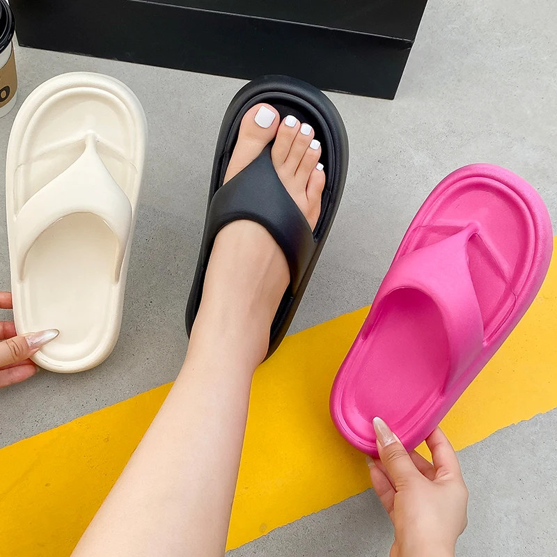 Women’s Classy Flip-flops with Poop Feeling, Female Internet Celebrity Eva Summe
