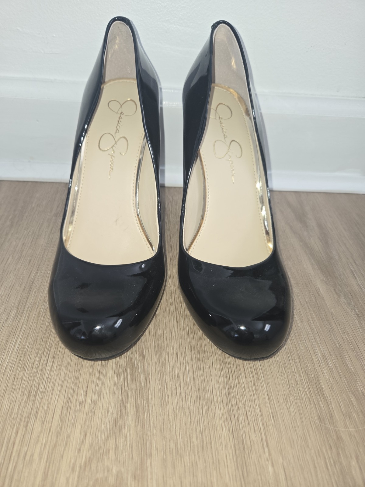 Women’s Jessica Simpson Black Patent Calie Round Toe Pumps Heels Shoes Size 9.5