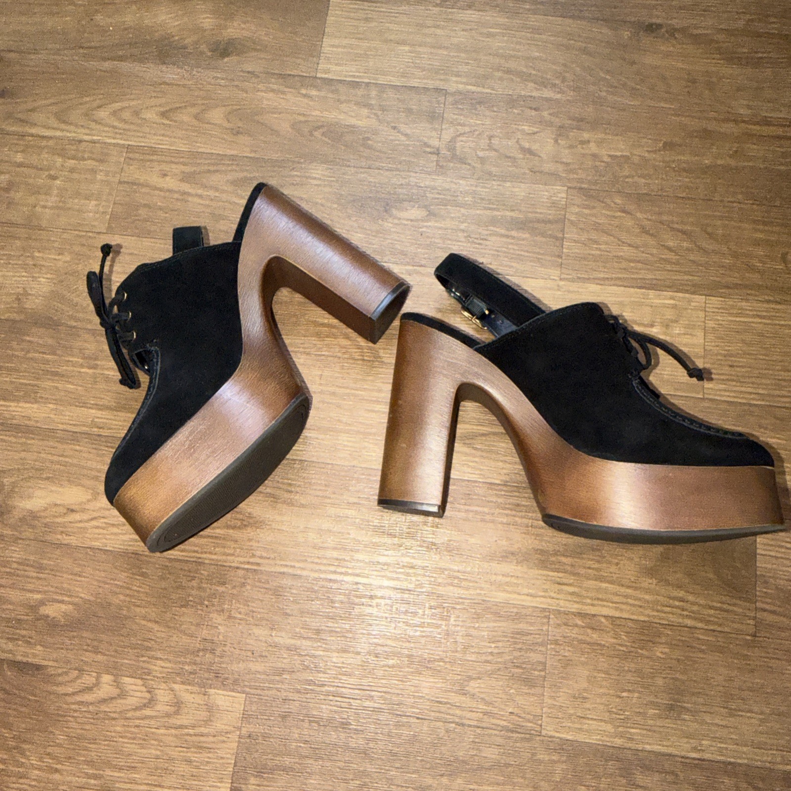 Vince Camuto High Heel Covered Toe Shoes 11 Black Suede