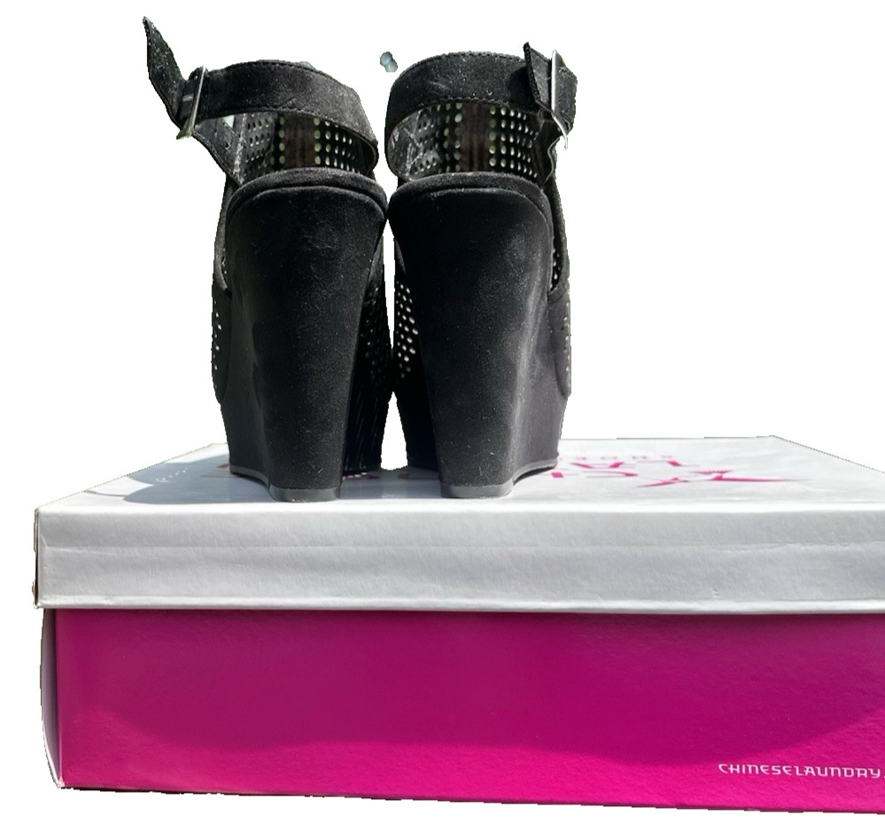 Chinese Laundry Z‑Iris Black Micro Suede Wedge Heels Size 7.5 Worn Once With Box