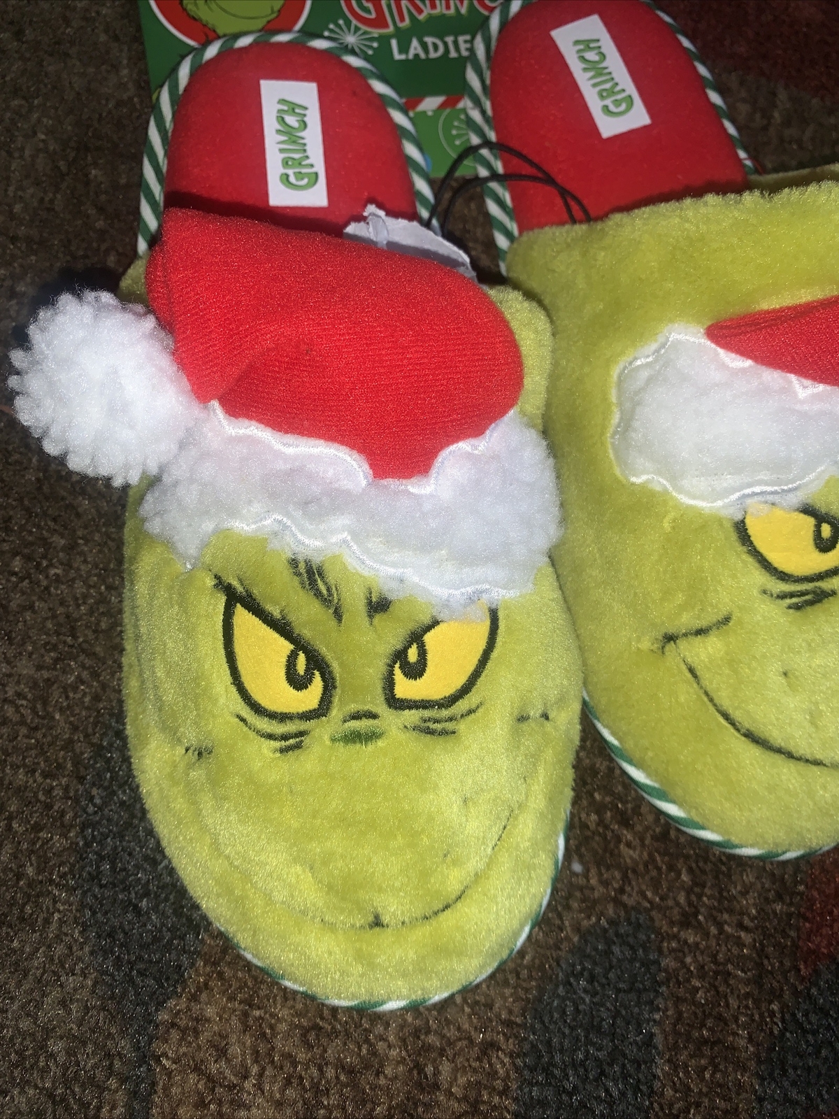 Dr. Seuss The Grinch Christmas Unisex Slippers Size 9/10 USA