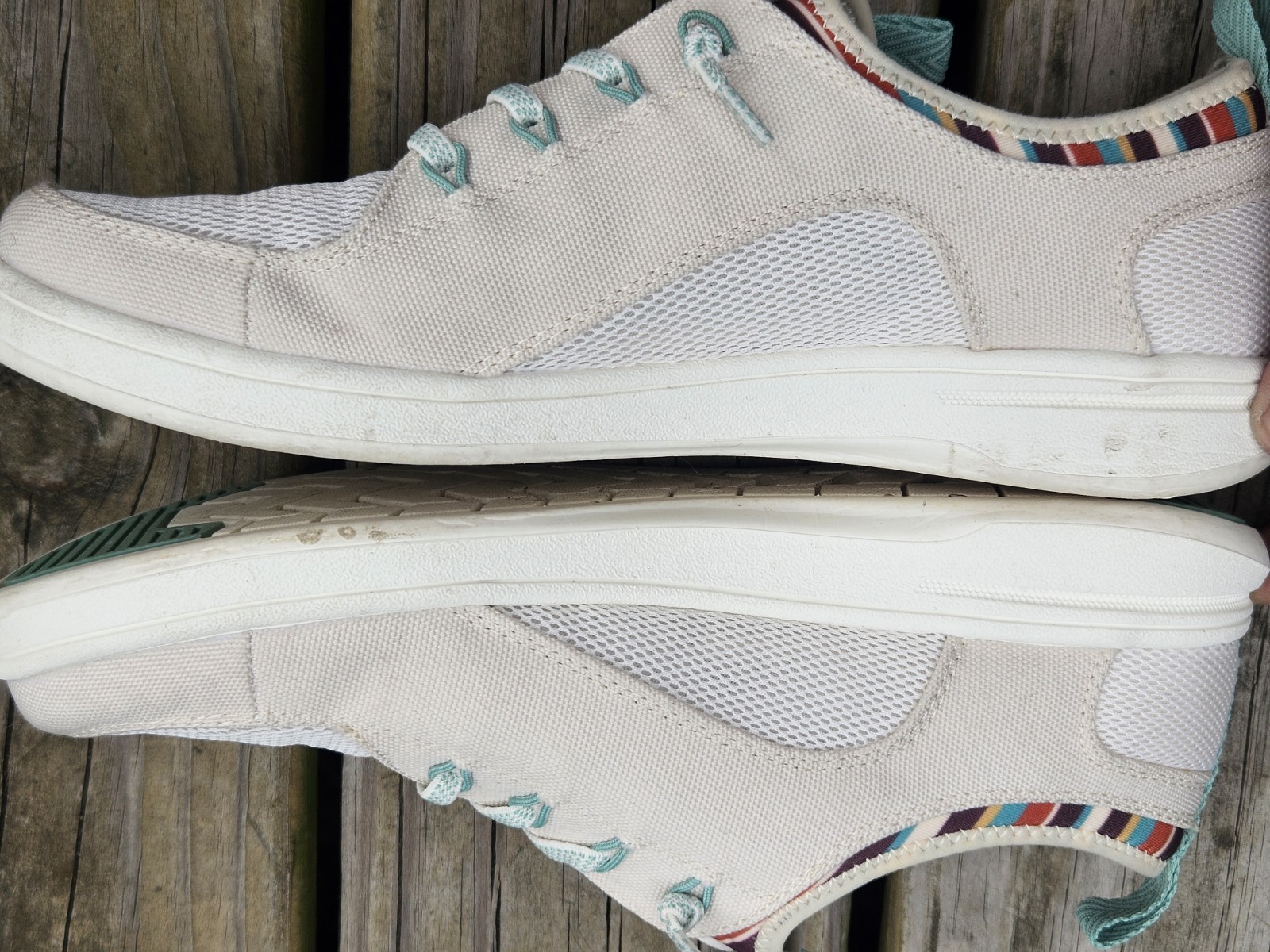 Hurley Castaic Womens Colorful & Functional Casual Fashion Sneaker Shoe Beige 10