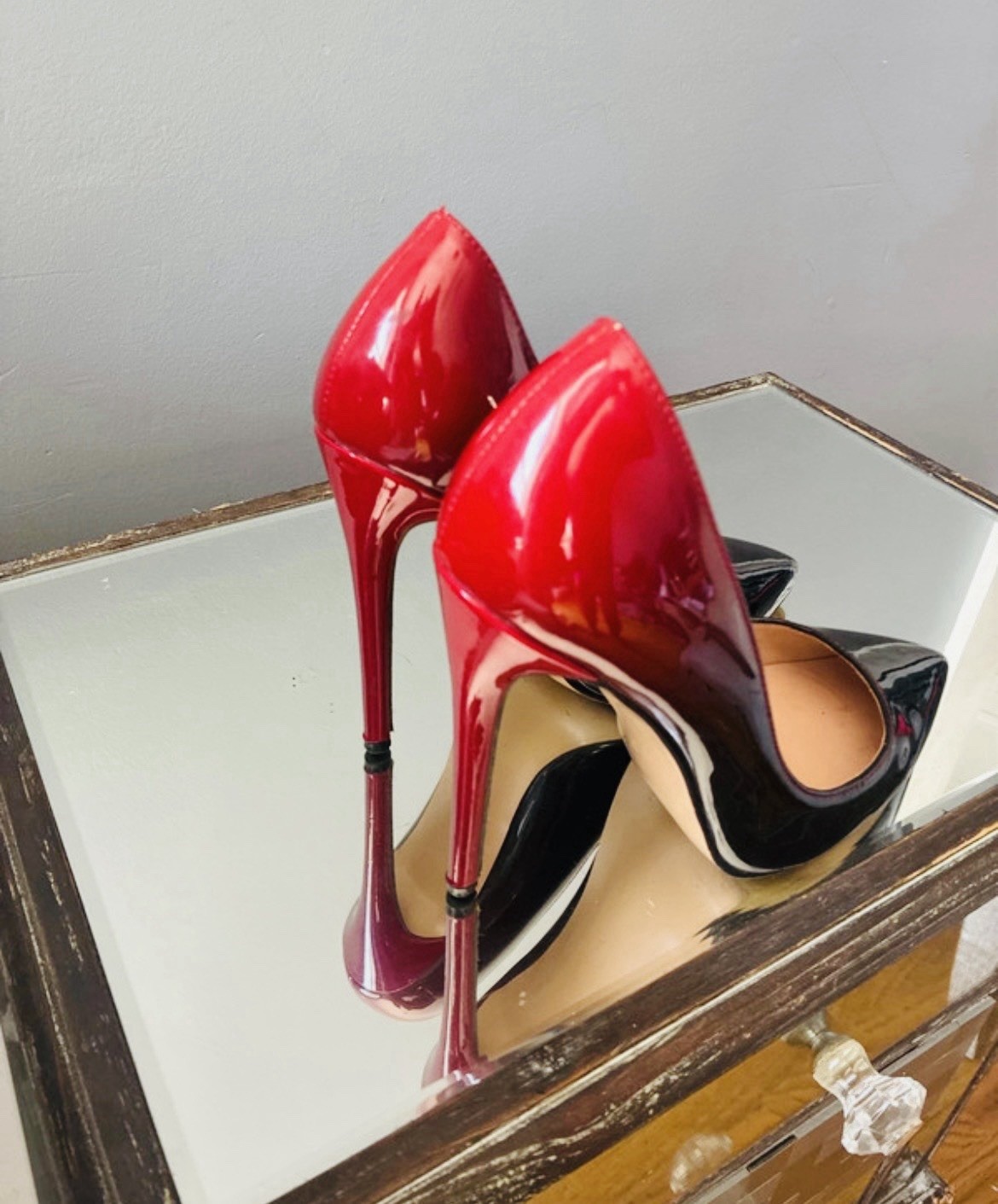 Women’s Black/Red Ombre Patent Leather Pointed Toe Stiletto Pumps Slip On 7