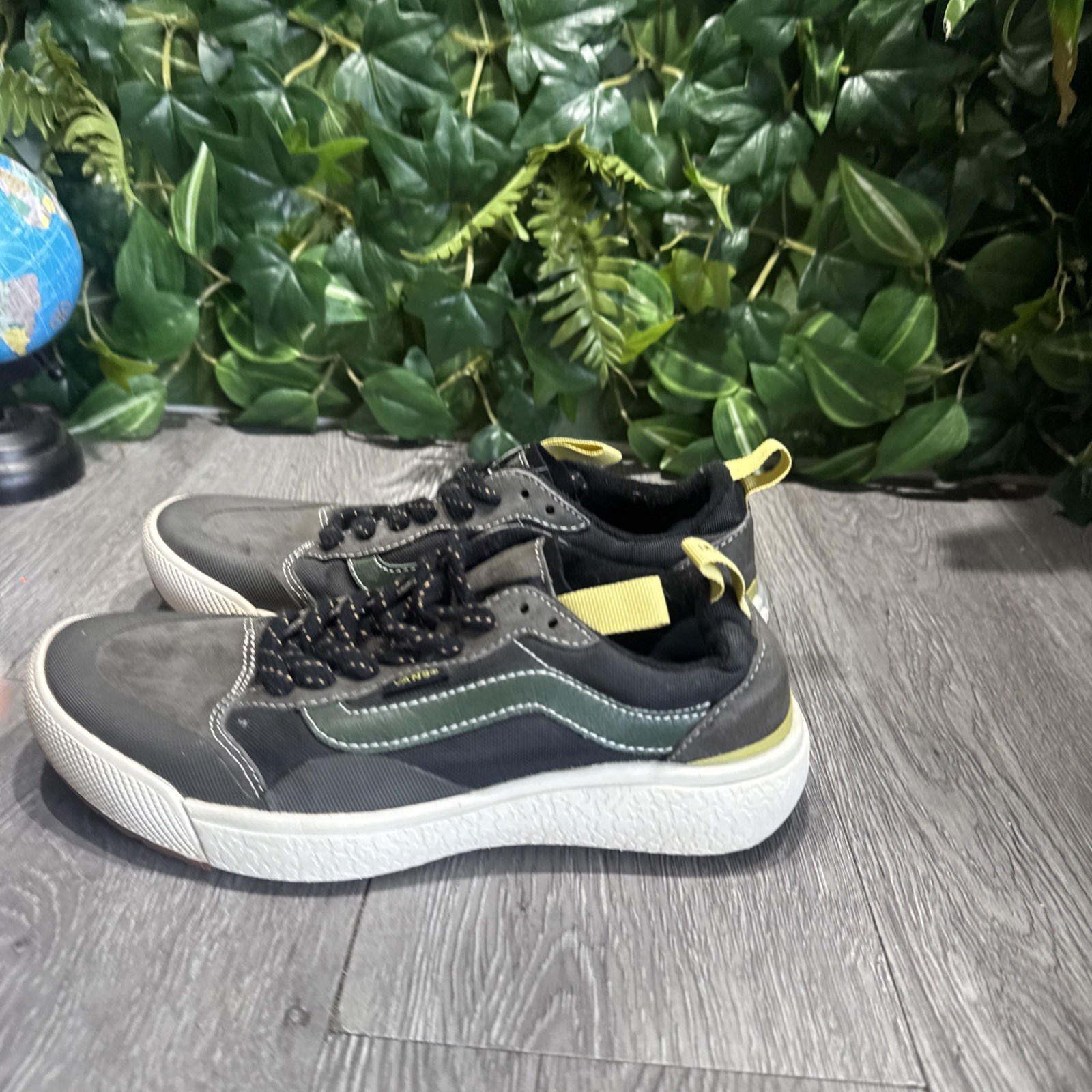 VANS UltraRange Exo MTE, Men 5/Women’s 6.5 Gray Green Shoes HEIQ Eco Dry Sample