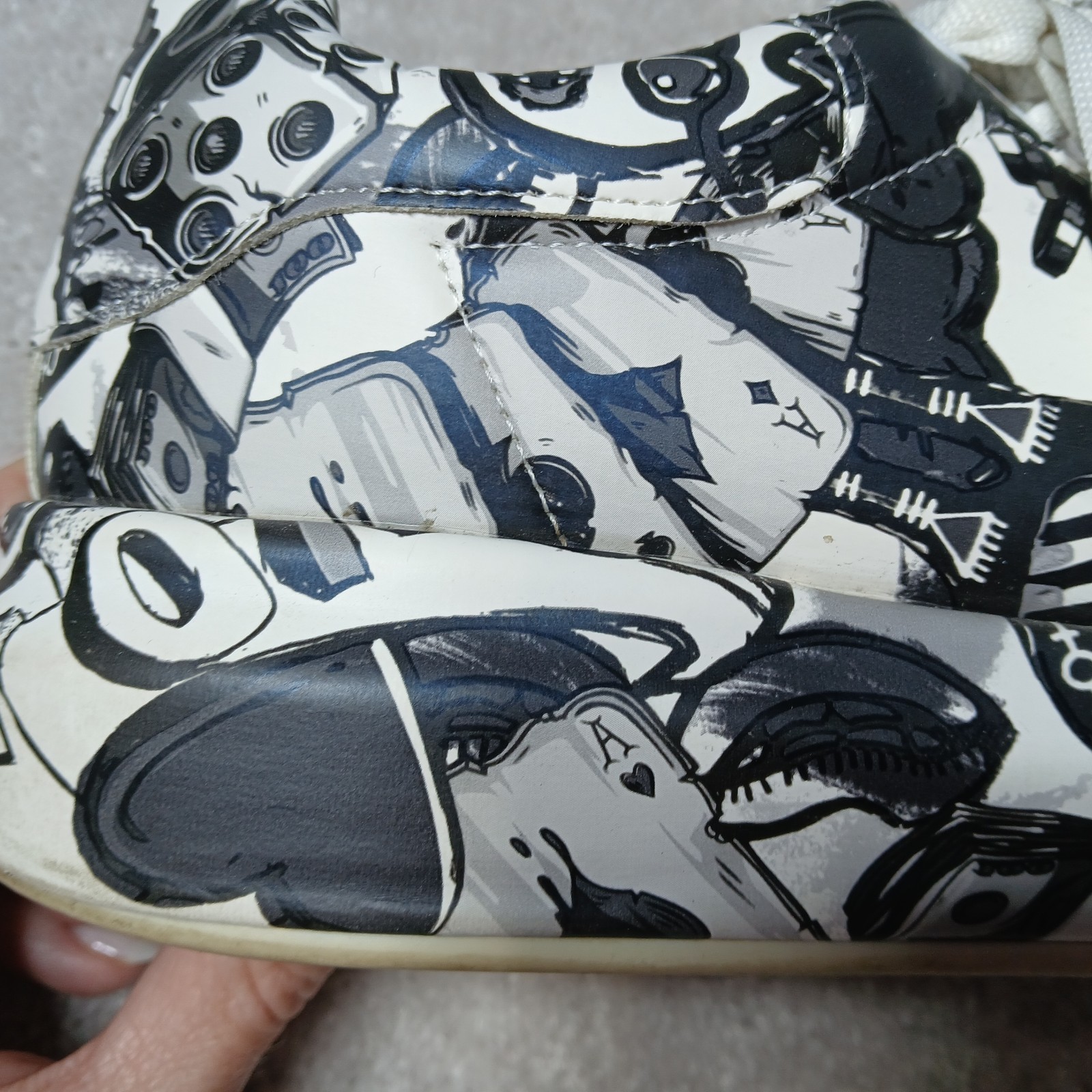Funky Sneaker Graphics Women’s 8.5 Black White Gray Love Card Heart LaceUp