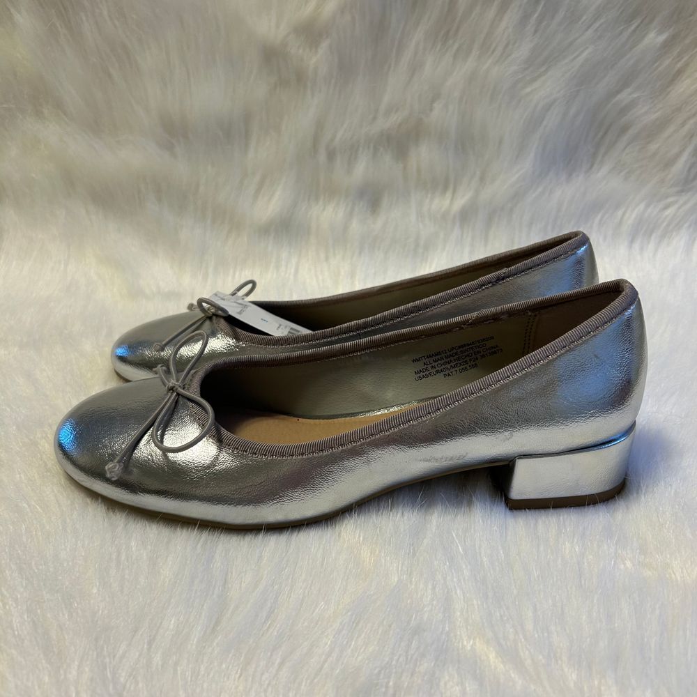 Time And Tru Silver Heeled Ballet Shoes Womens Size 9 Gray Slip On Memory Foam