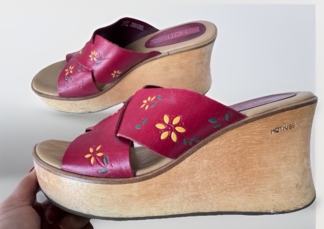 HOT KISS Y2K 90s Red Leather Floral Chunky Wooden Platform Wedge Sandals Shoes