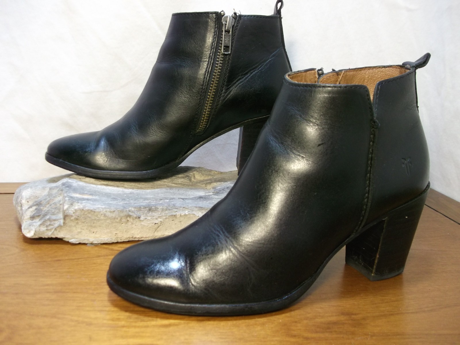 FRYE BOOTS Wo’s Sz. 6 B /36.5 EU/ 2.5in block Heel Zip Up Mule Western Bootie