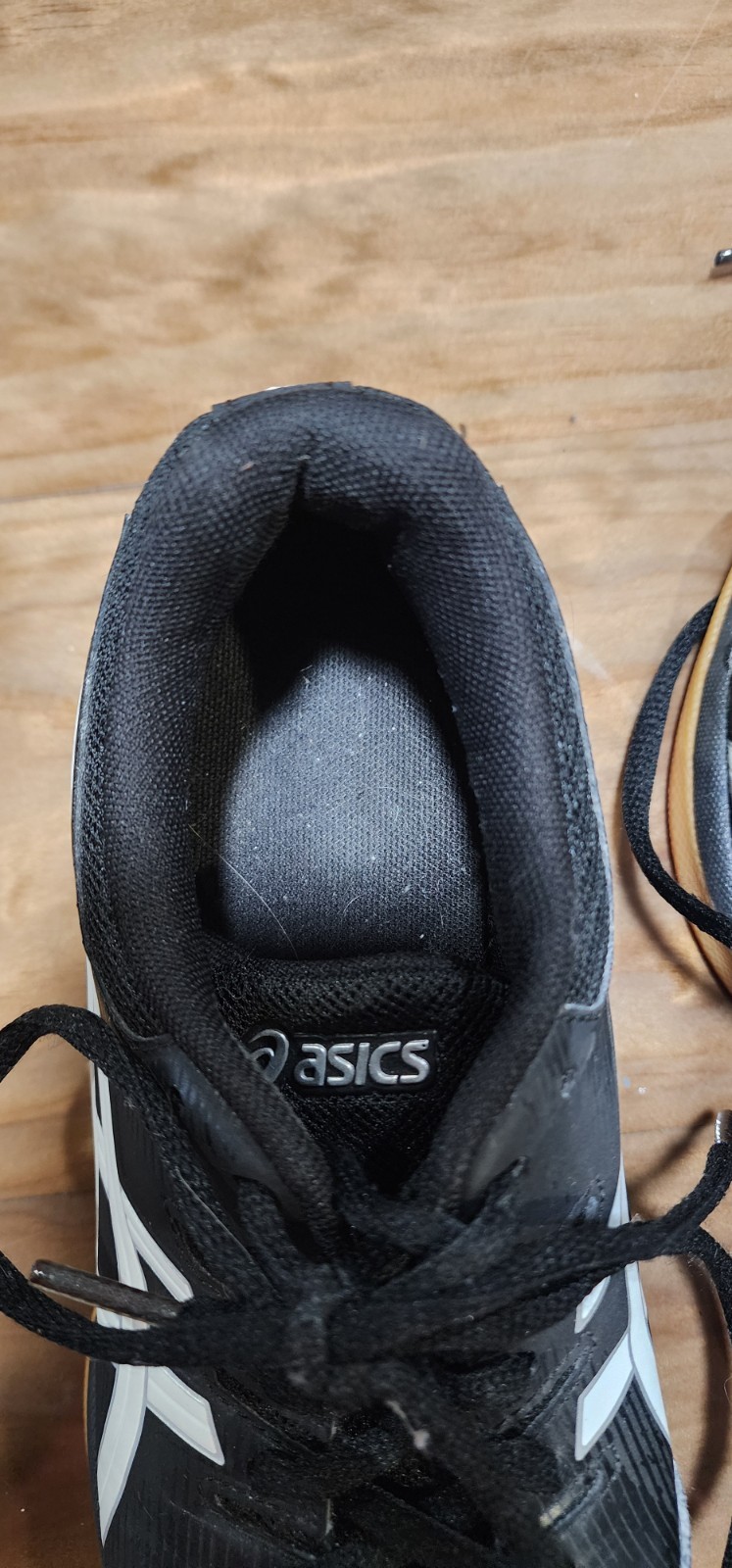 Size 6 – Asics Gel Rocket Black White