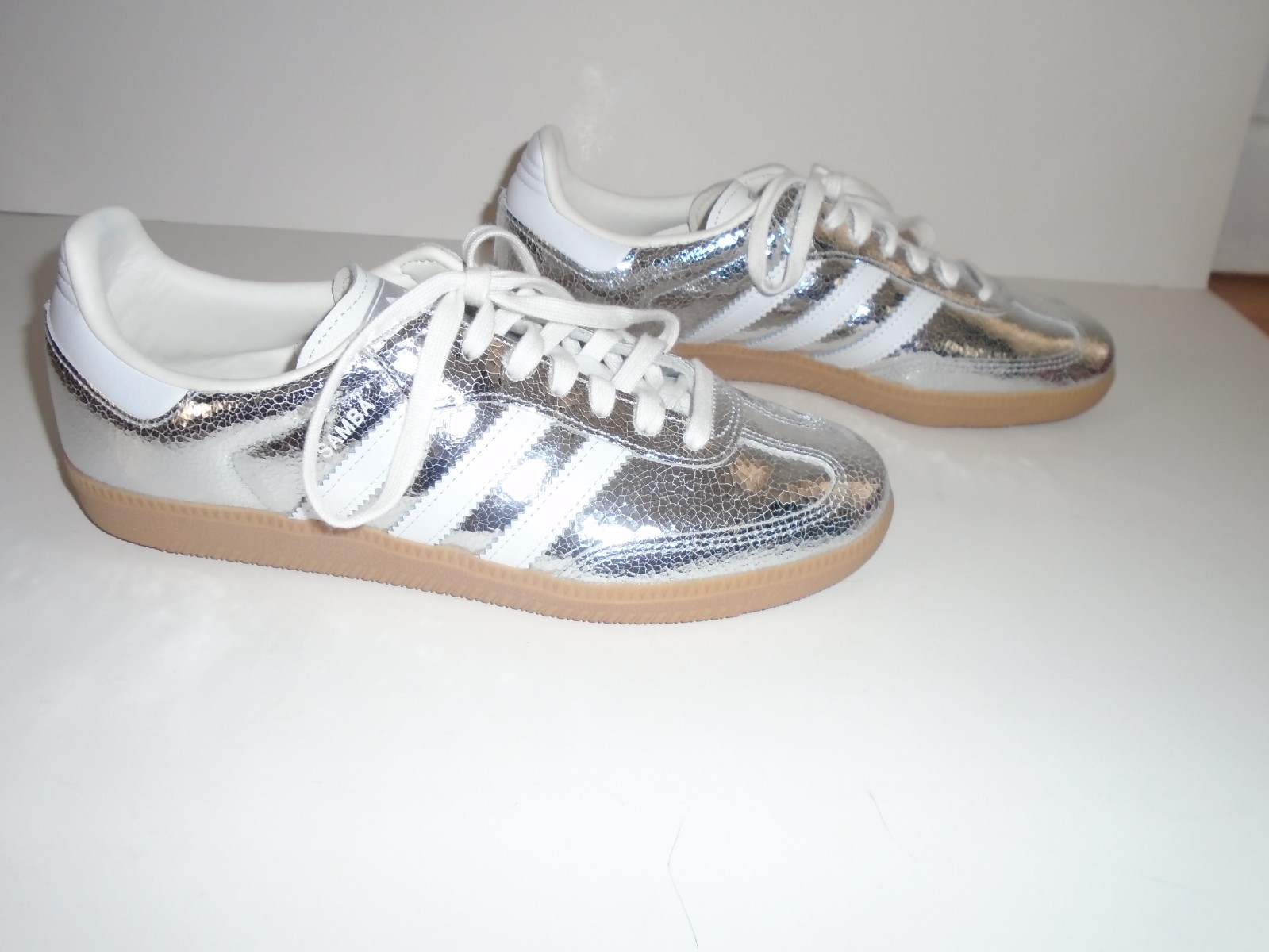 Adidas SAMBA OG Silver Cracked Metallic Sneaker Size 9 1/2