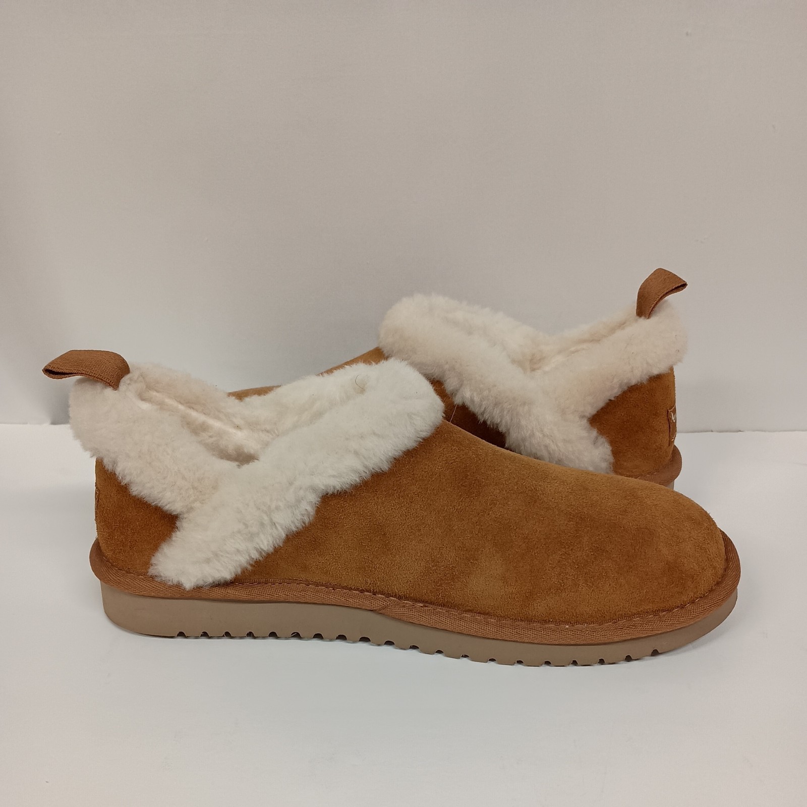 Koolaburra by UGG Advay Slip-On Women’s Size 9 Sand Sherpa Lined